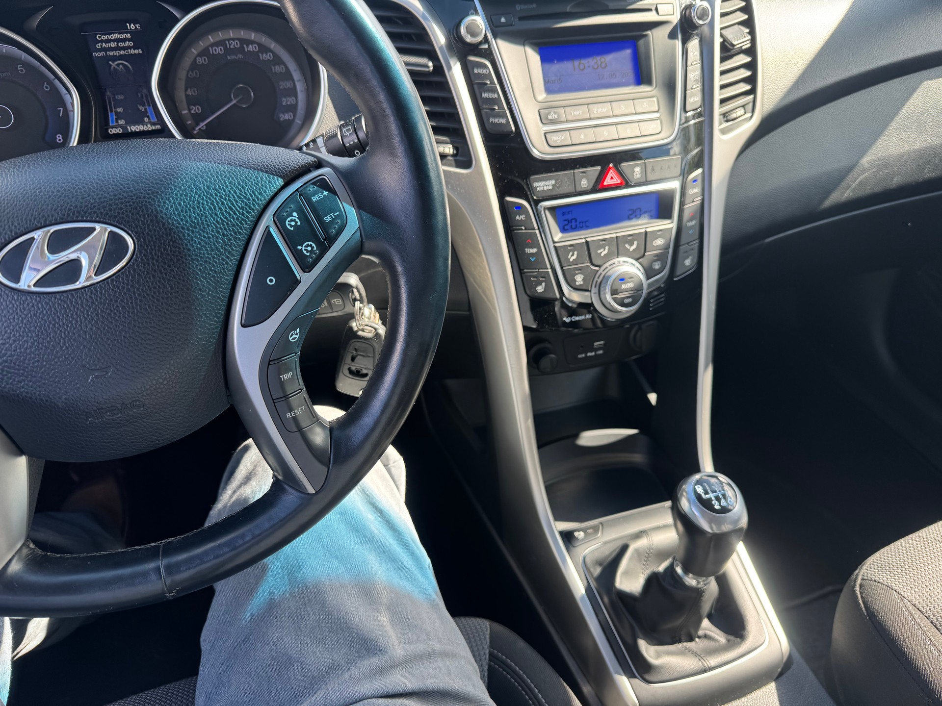 HYUNDAI i30 Wagon 1.6 GDI Vertex-image-14