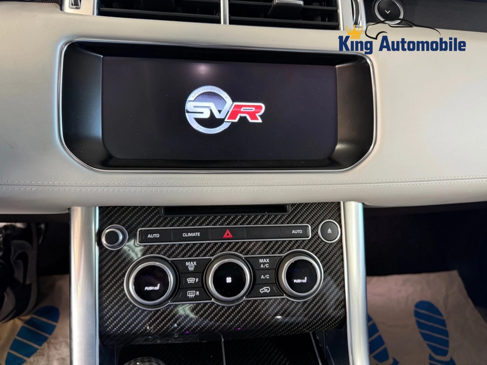 LAND ROVER Range Rover Sport 5.0 V8 SVR | CH-Auto | MFK 10.2024 | Grau Matt foliert | Leder Ebony / Cirrus-image-13