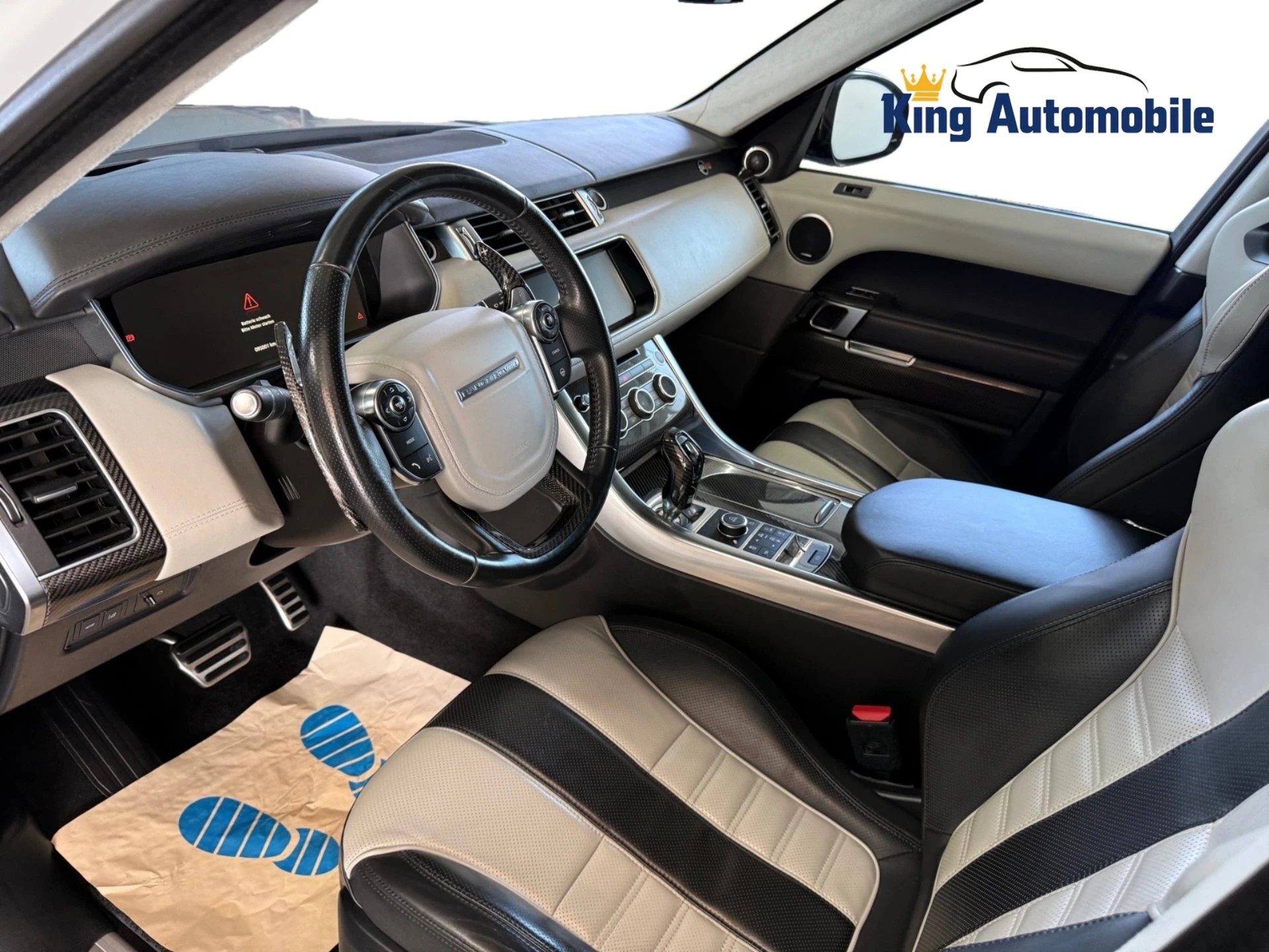 LAND ROVER Range Rover Sport 5.0 V8 SVR | CH-Auto | MFK 10.2024 | Grau Matt foliert | Leder Ebony / Cirrus-image-6