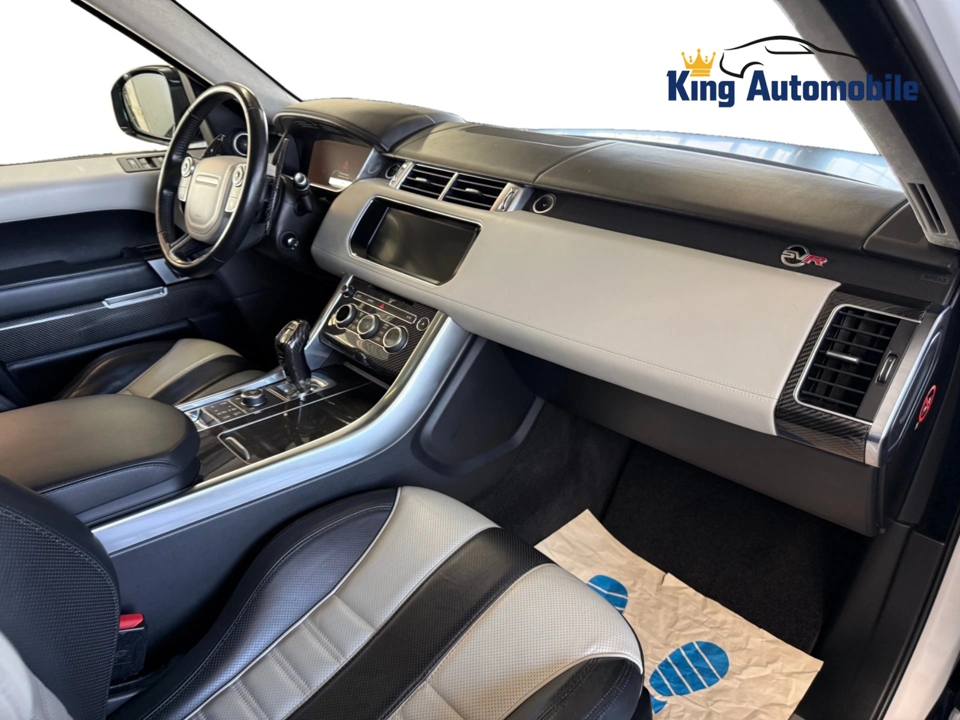 LAND ROVER Range Rover Sport 5.0 V8 SVR | CH-Auto | MFK 10.2024 | Grau Matt foliert | Leder Ebony / Cirrus-image-7