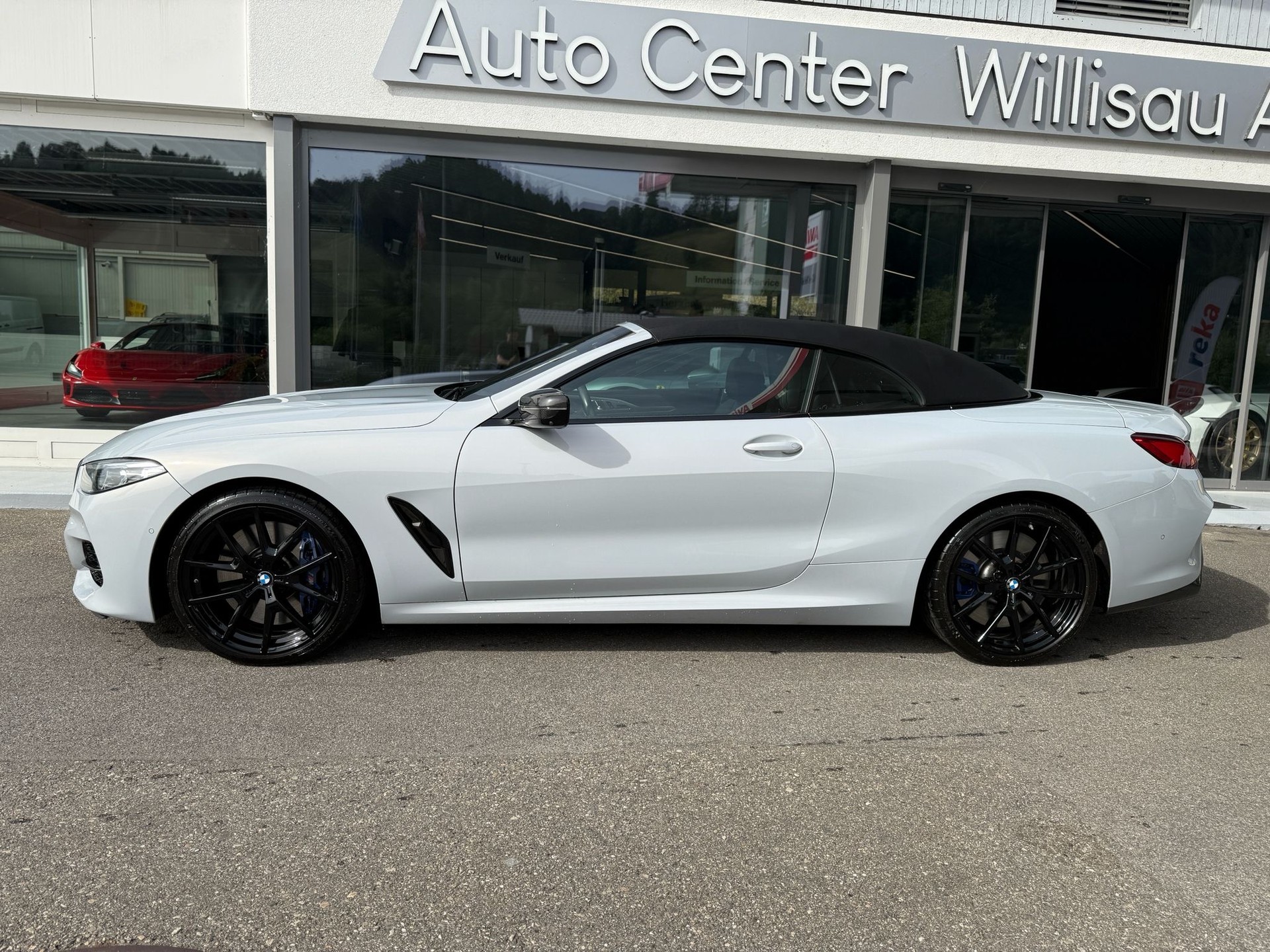 BMW M850i xDrive Steptronic-showroom-element-1