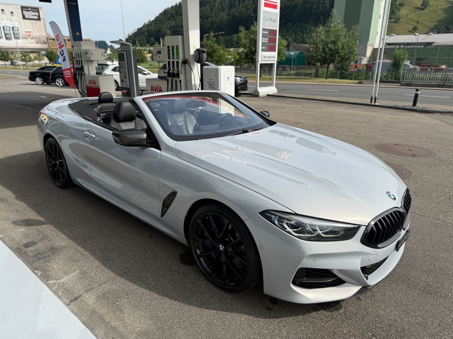 BMW M850i xDrive Steptronic-image-13