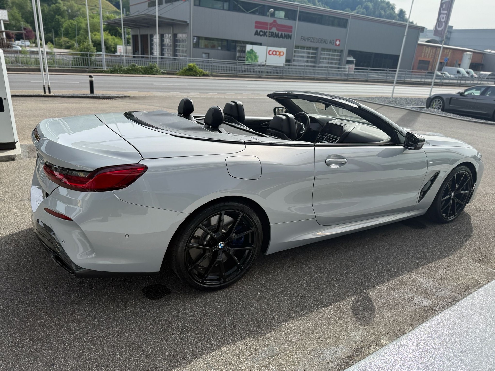 BMW M850i xDrive Steptronic-image-16