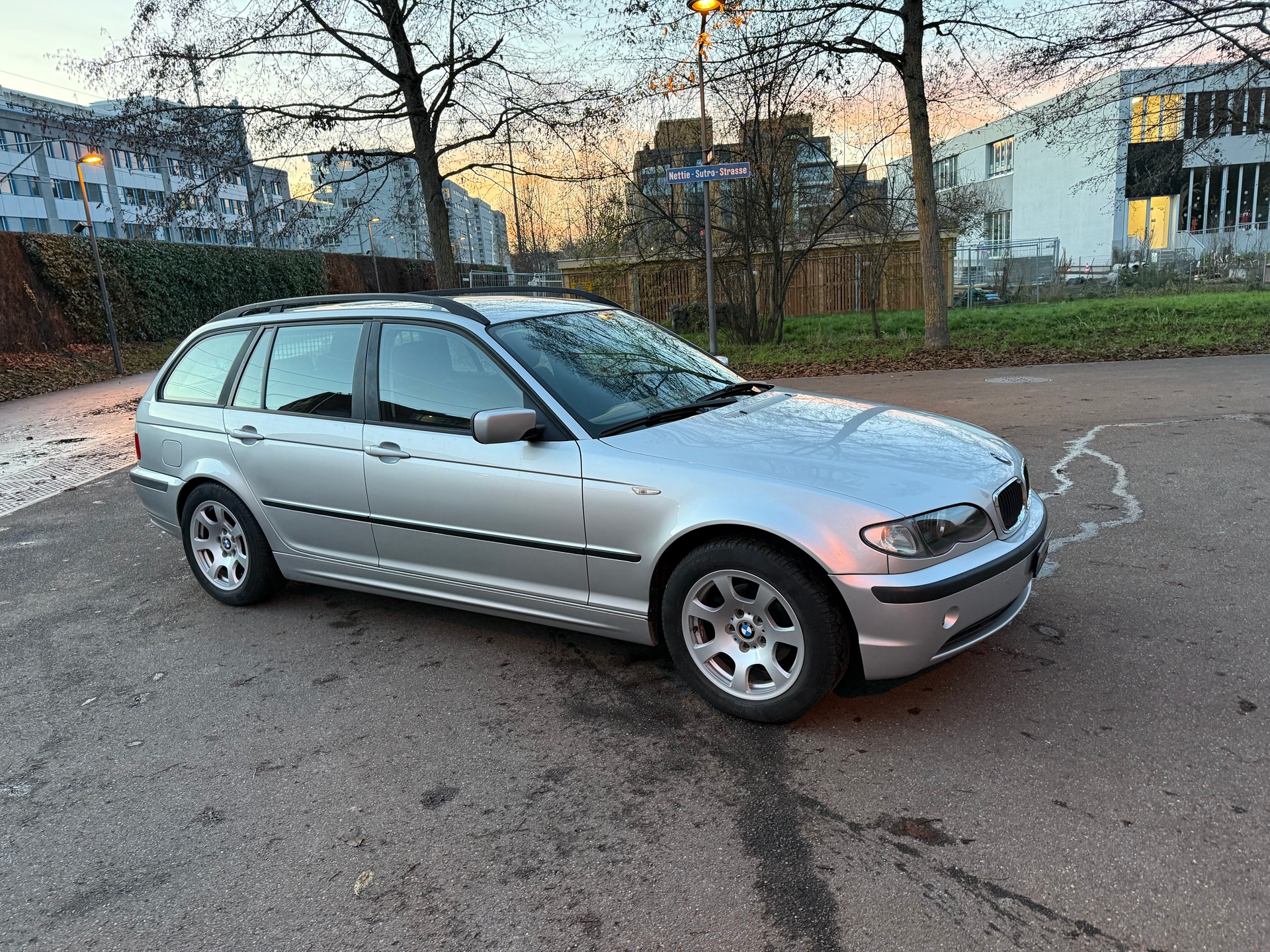 BMW 318i Touring Efficiency-image-10