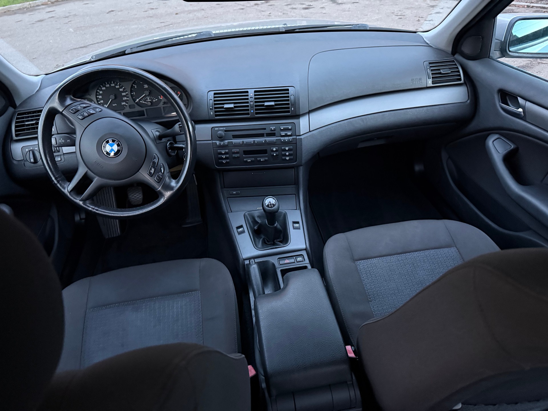 BMW 318i Touring Efficiency-image-15