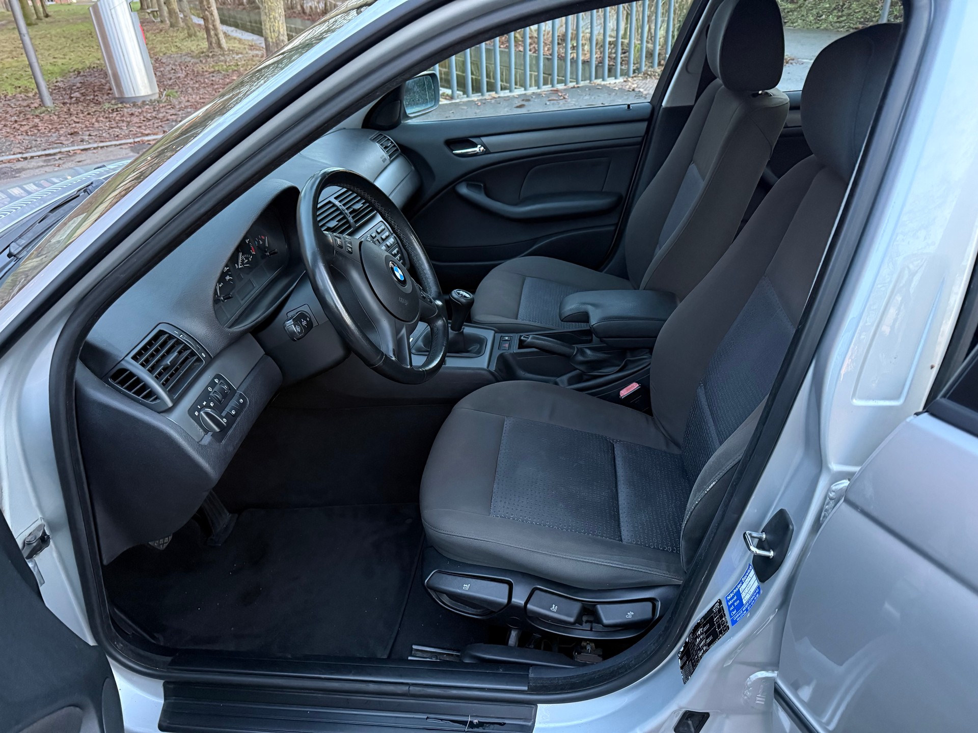 BMW 318i Touring Efficiency-image-13