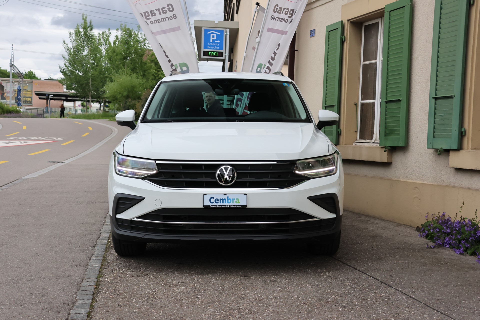 VW Tiguan 1.5TSI Evo Starter-showroom-element-1