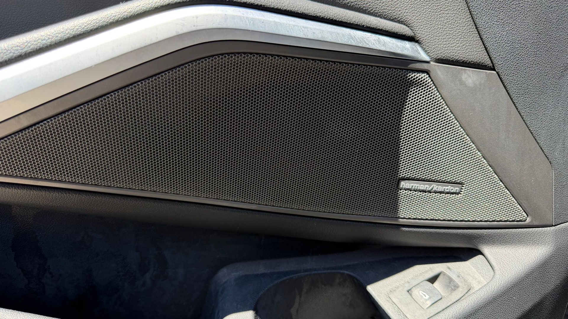 BMW M340i xDrive Steptronic-image-14