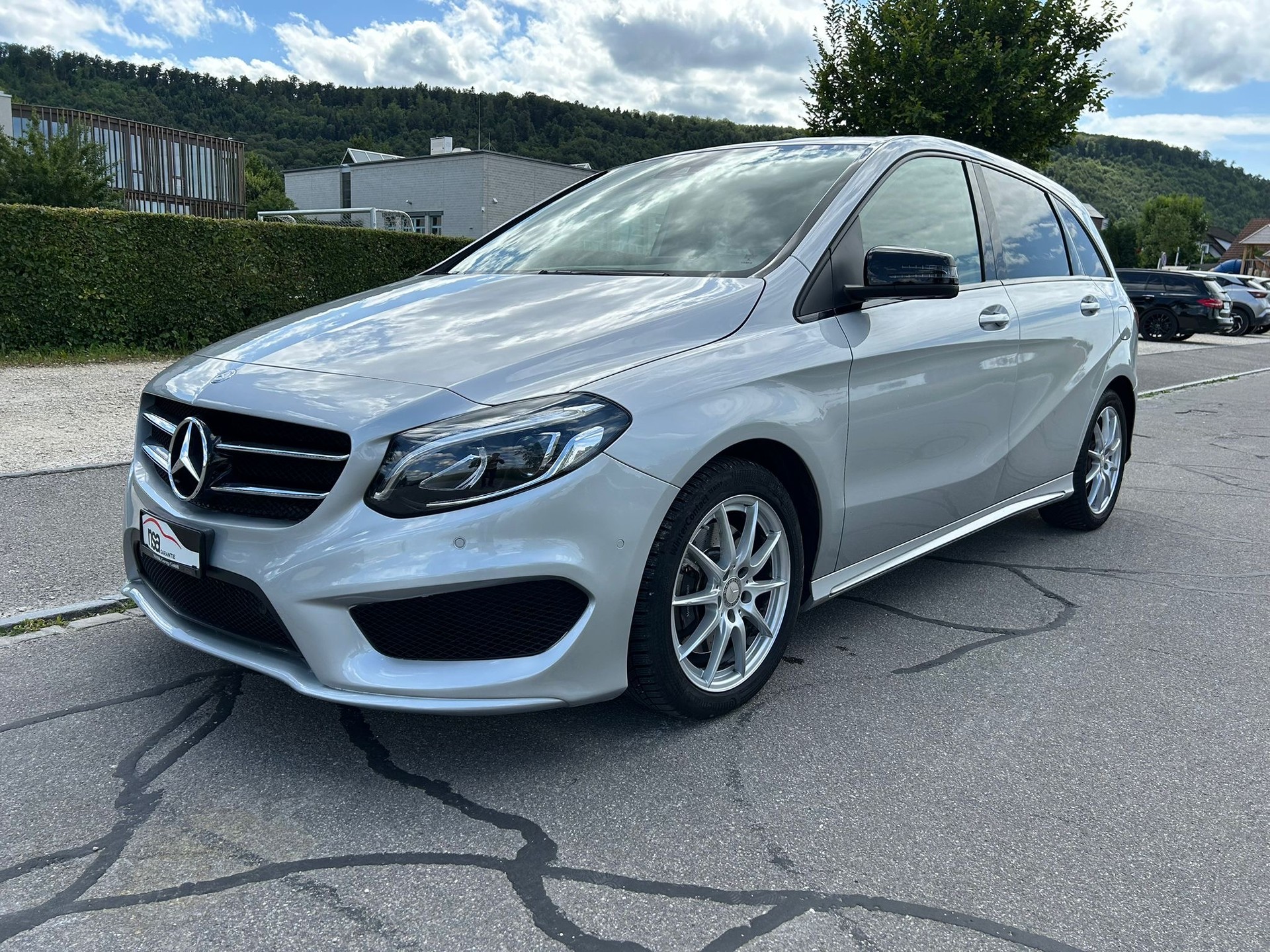 MERCEDES-BENZ B 220 CDI AMG Line 4Matic 7G-DCT-image-2