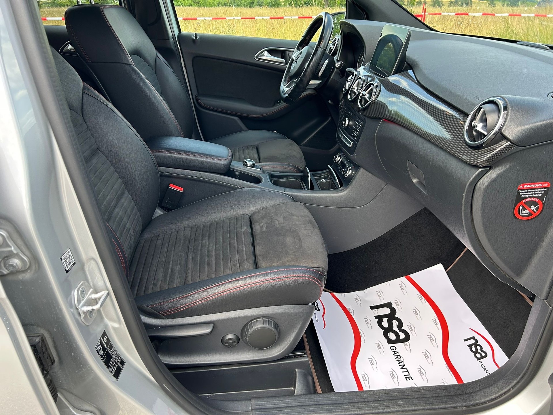 MERCEDES-BENZ B 220 CDI AMG Line 4Matic 7G-DCT-image-9