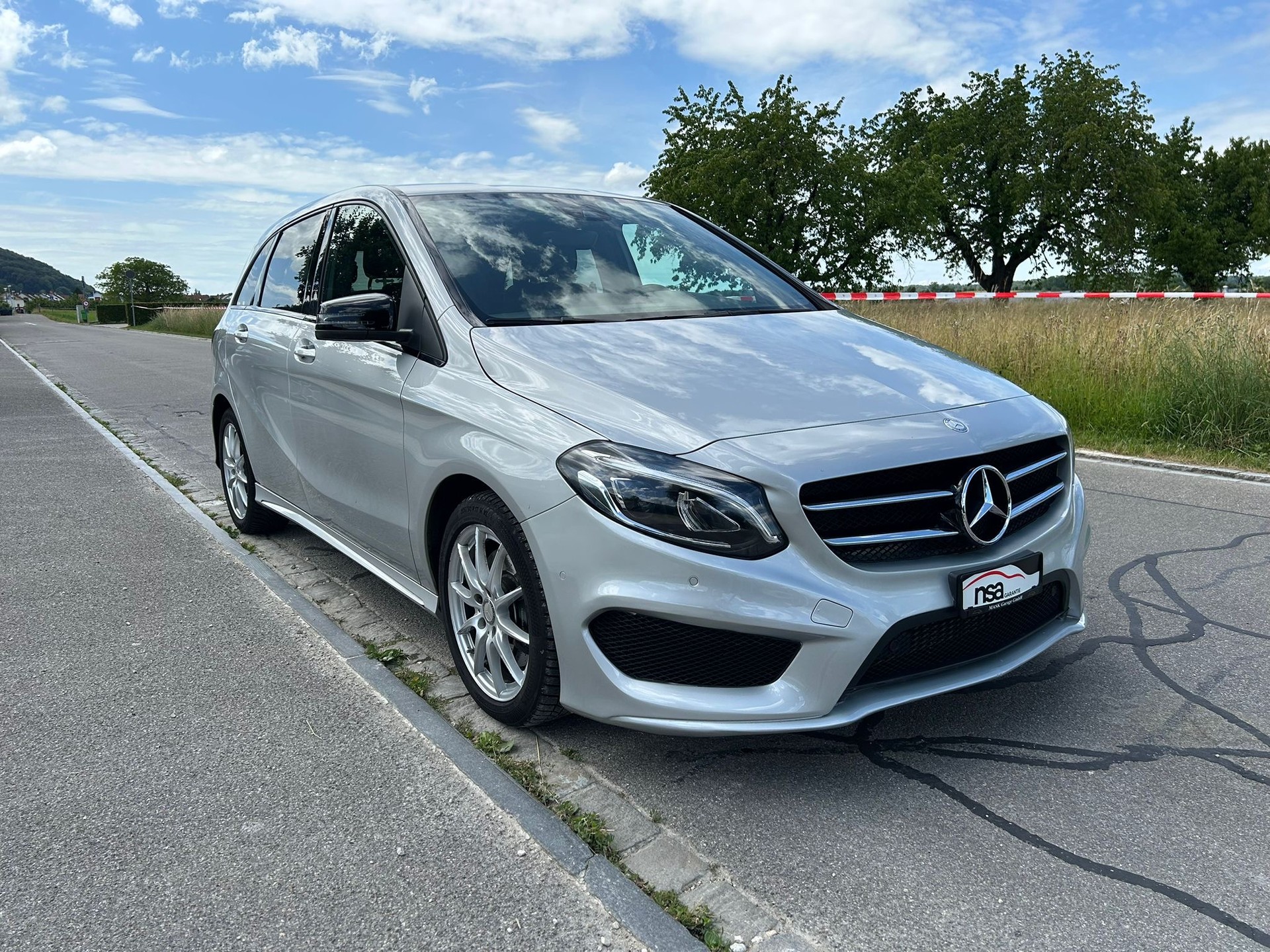 MERCEDES-BENZ B 220 CDI AMG Line 4Matic 7G-DCT-image-1