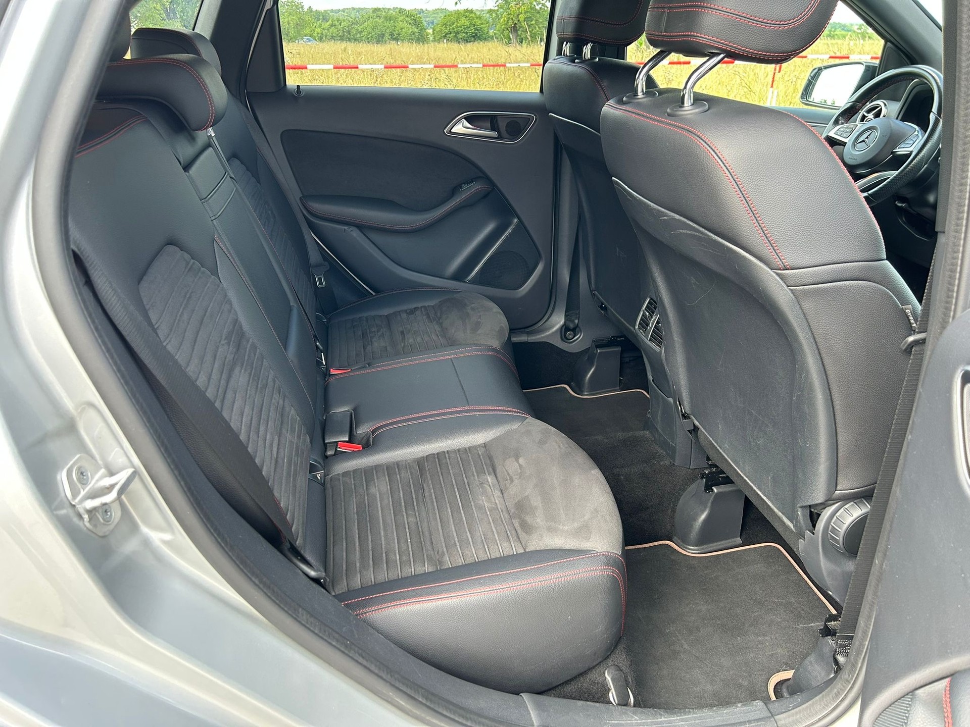 MERCEDES-BENZ B 220 CDI AMG Line 4Matic 7G-DCT-image-7