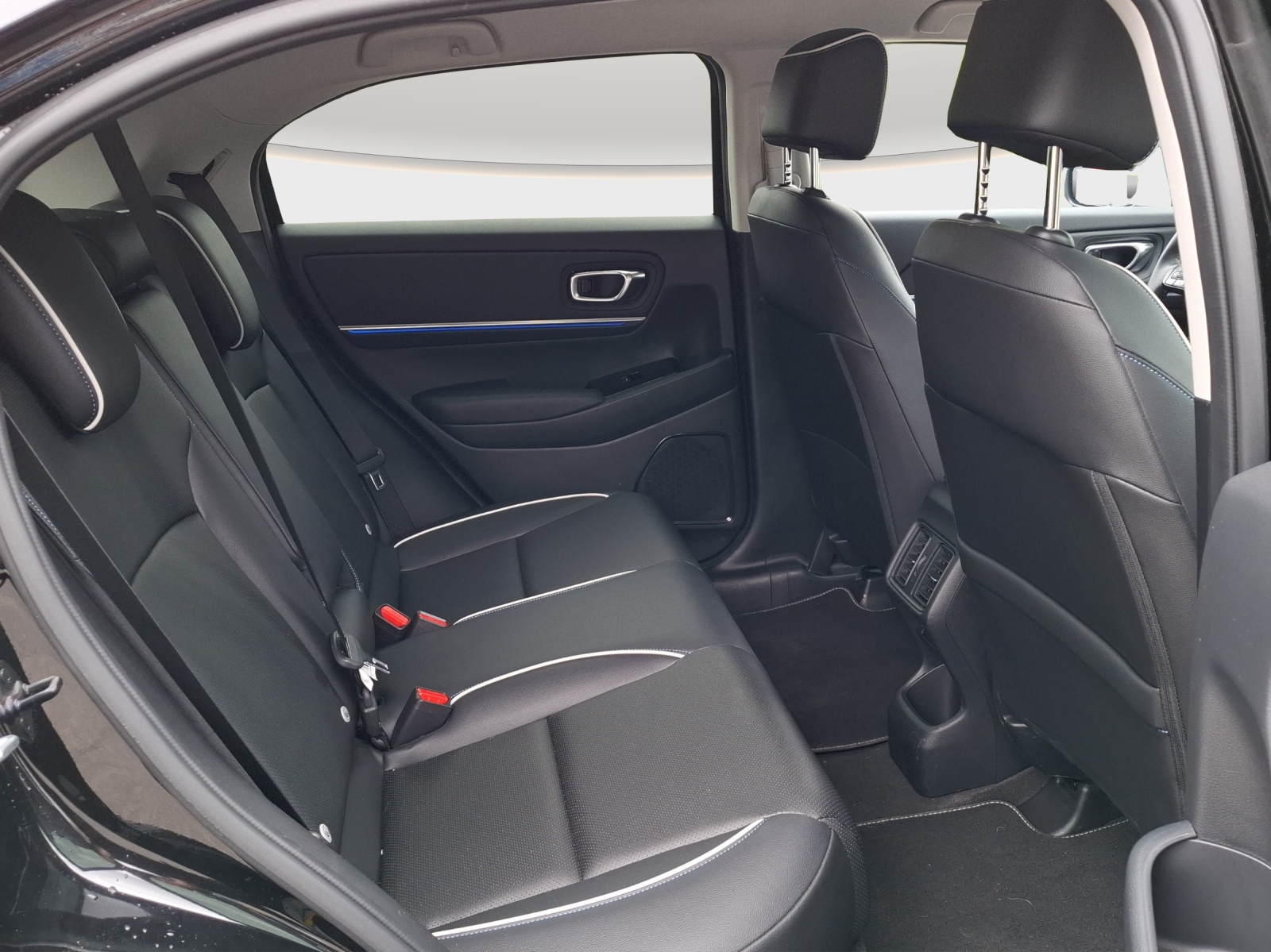 HONDA Ny1 Elegance // 1. Hand // CH Fahrzeug // Garantie Hochvoltbatterie : 8 Jahre oder 160.000 km-image-9