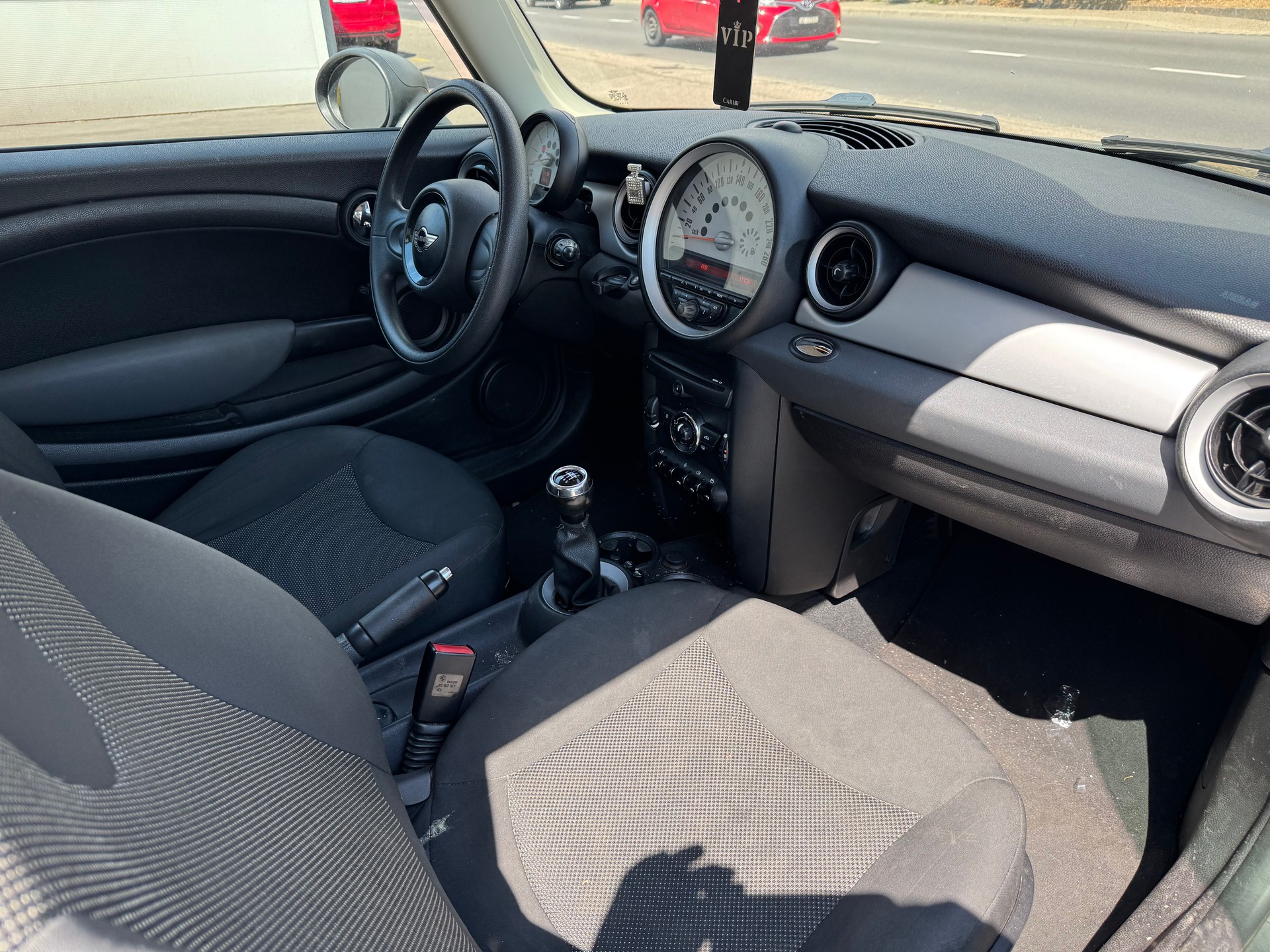 MINI One-image-5