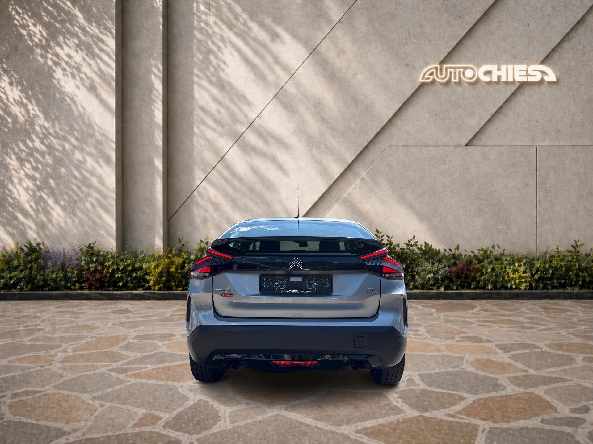 CITROEN C4 1.2 PureTech Swiss Edition-image-3