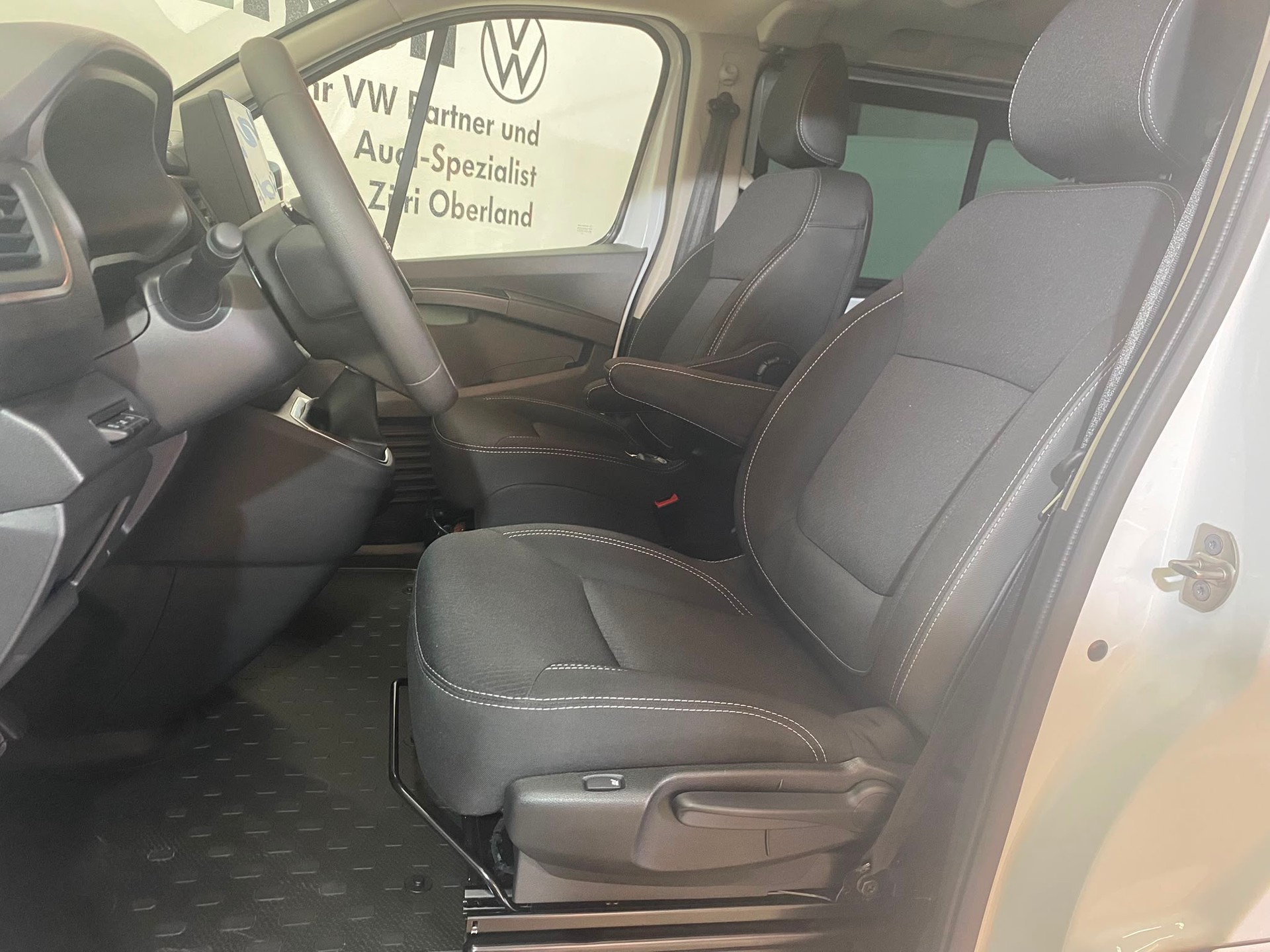 NISSAN Primastar dCi 170 3.0 L2H1 8 Pl. Tekna DCT-image-5