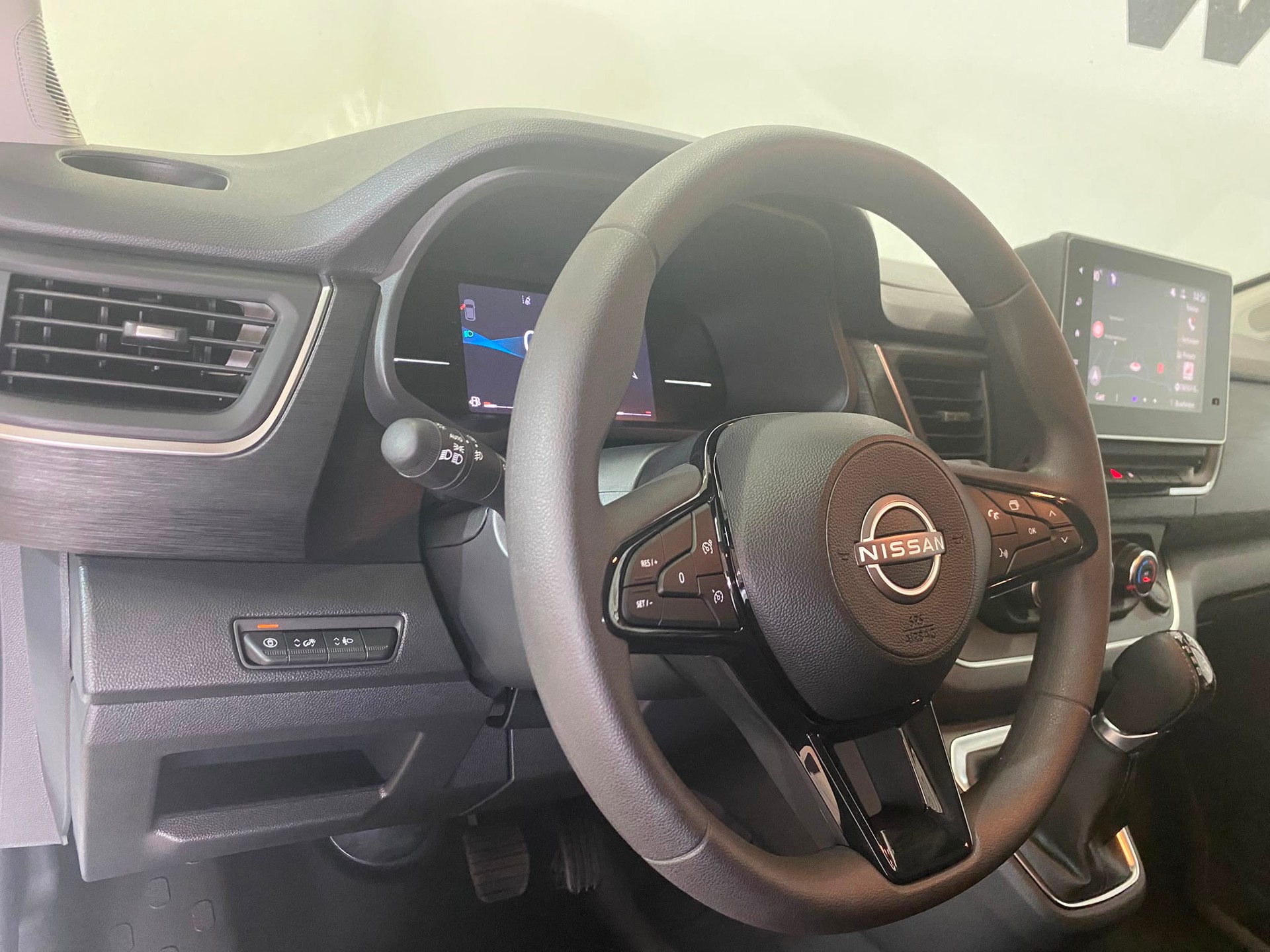 NISSAN Primastar dCi 170 3.0 L2H1 8 Pl. Tekna DCT-image-6