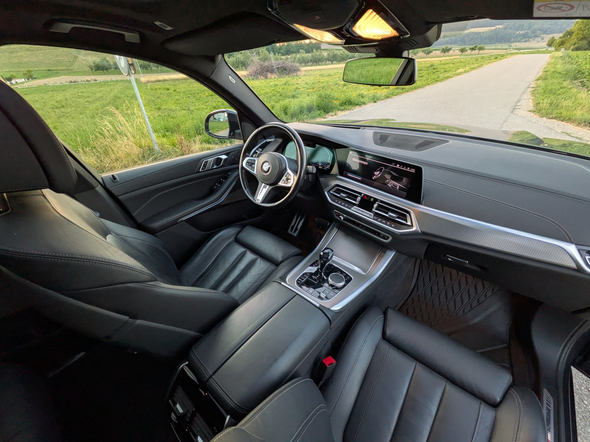 BMW X5 xDrive45e M Sport Steptronic-image-17