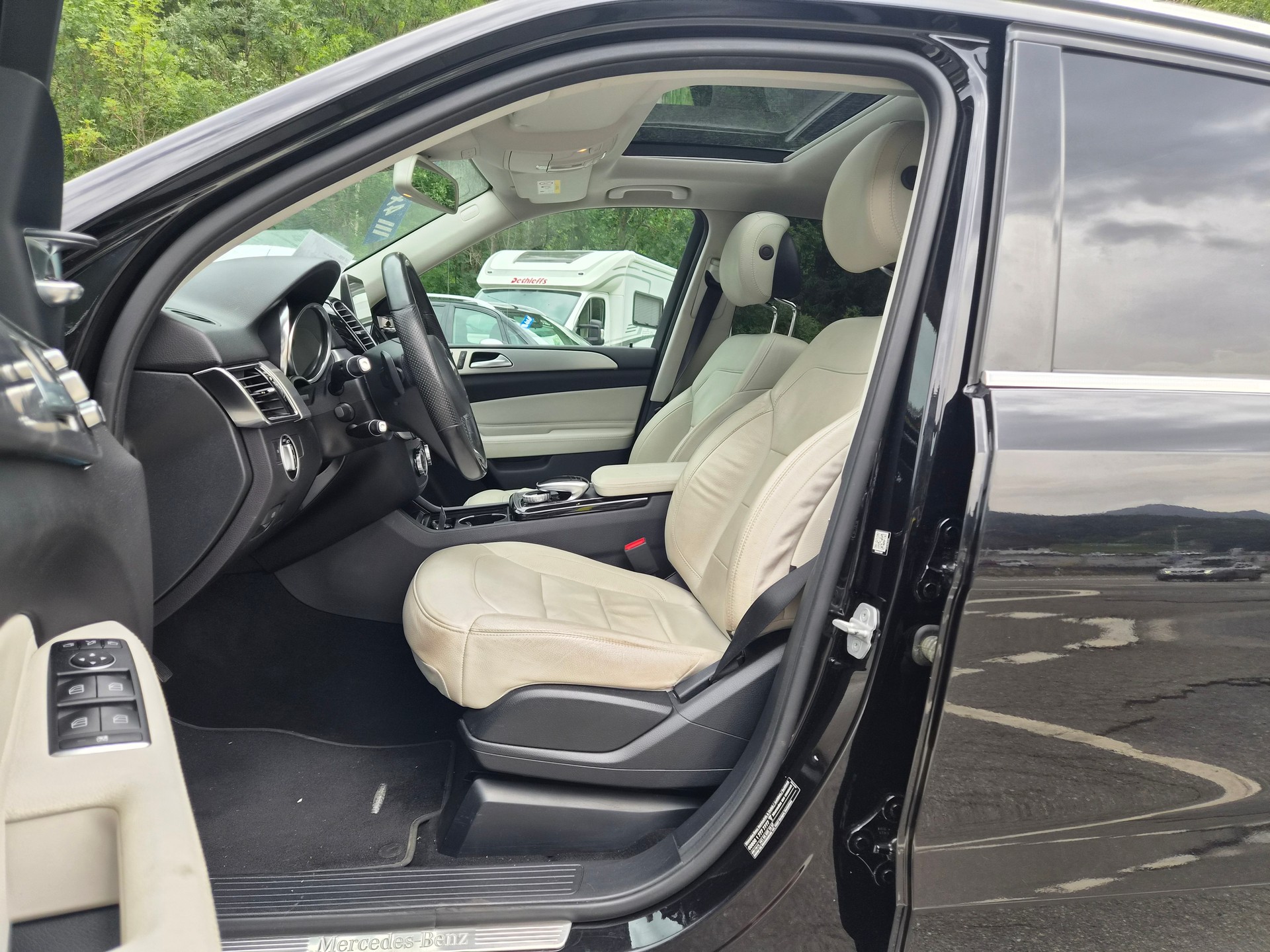 MERCEDES-BENZ GLE 350 d 4Matic 9G-Tronic-image-8