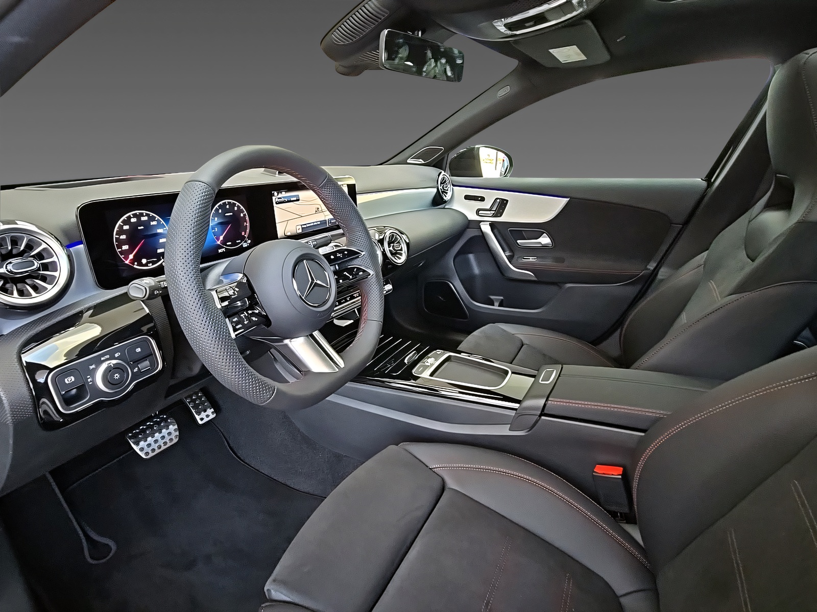 MERCEDES-BENZ A 250 4Matic AMG Line-image-5