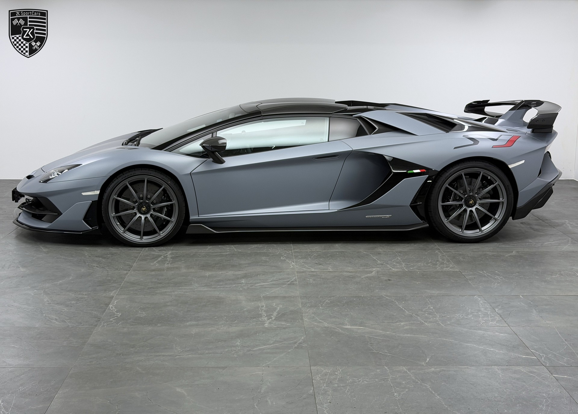 LAMBORGHINI Aventador LP770-4 SVJ Grigio Acheso Matt Roadster ISR ( 1 di 800 )-showroom-element-3