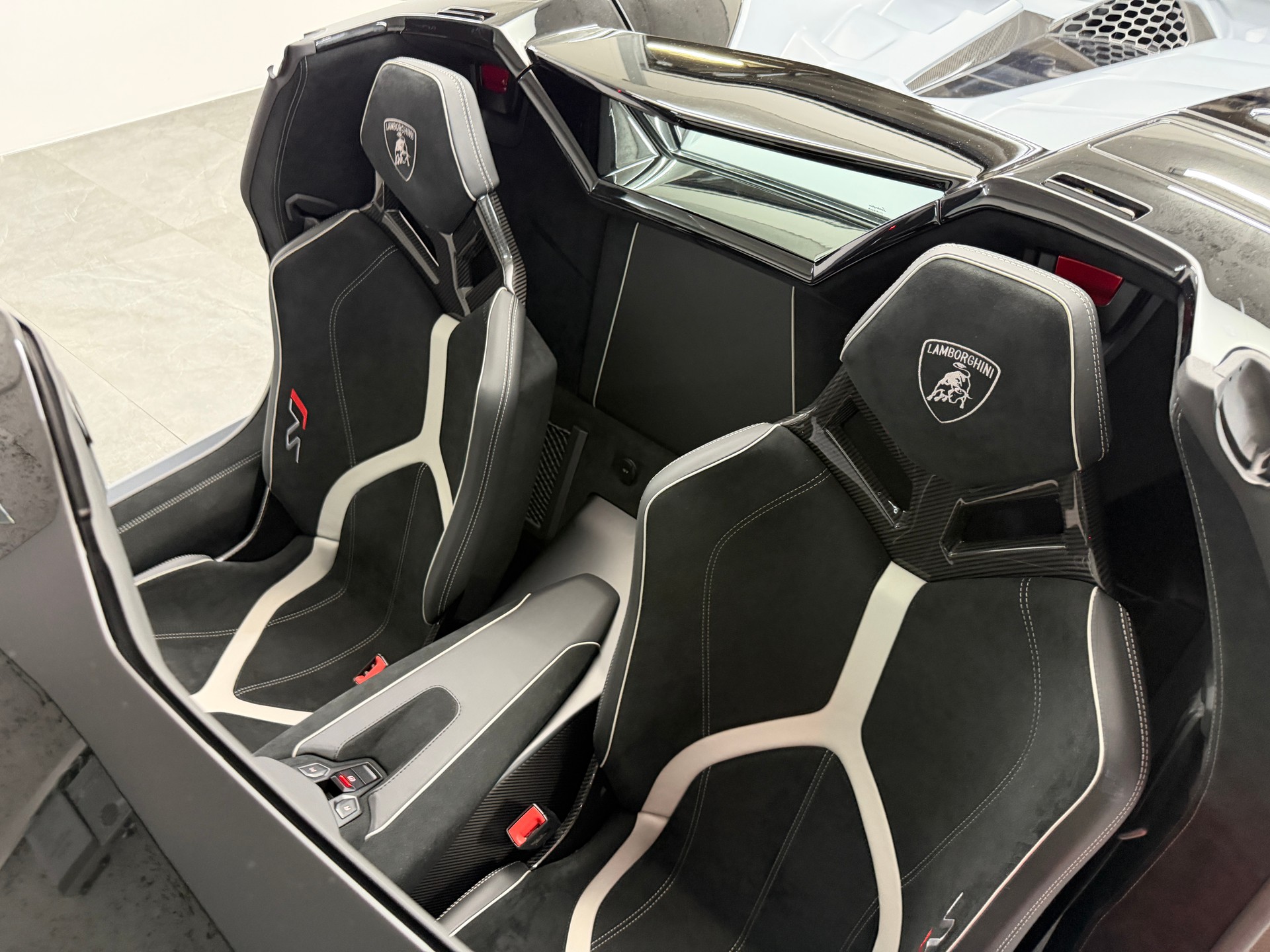 LAMBORGHINI Aventador LP770-4 SVJ Grigio Acheso Matt Roadster ISR ( 1 di 800 )-image-12