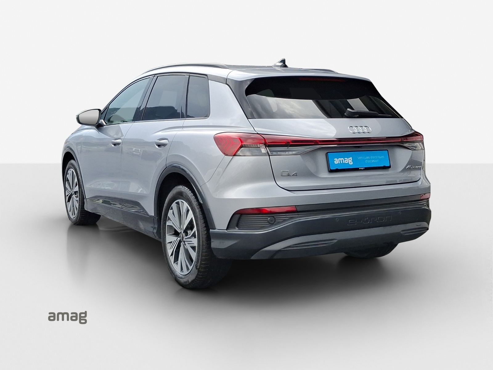 AUDI Q4 e-tron 40-showroom-element-2
