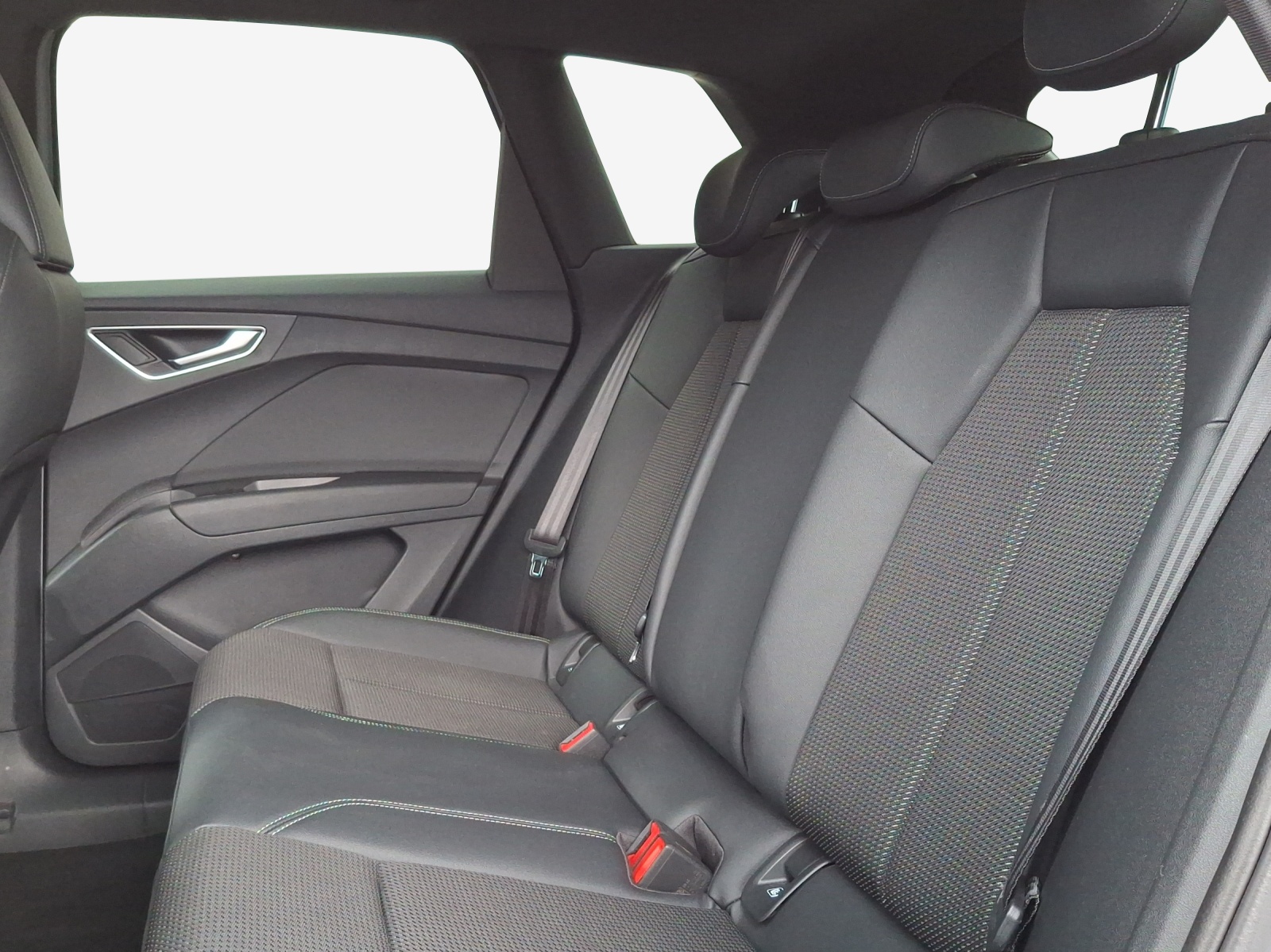 AUDI Q4 e-tron 40-image-11