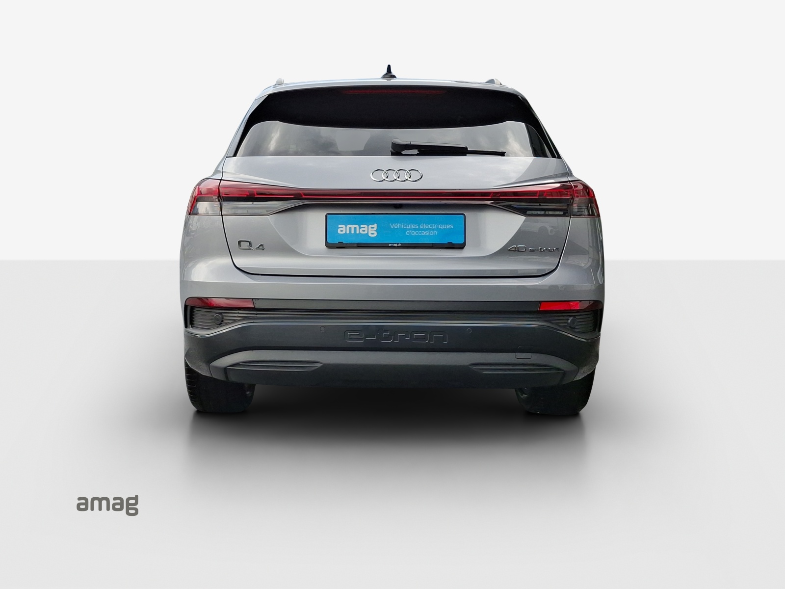 AUDI Q4 e-tron 40-showroom-element-3