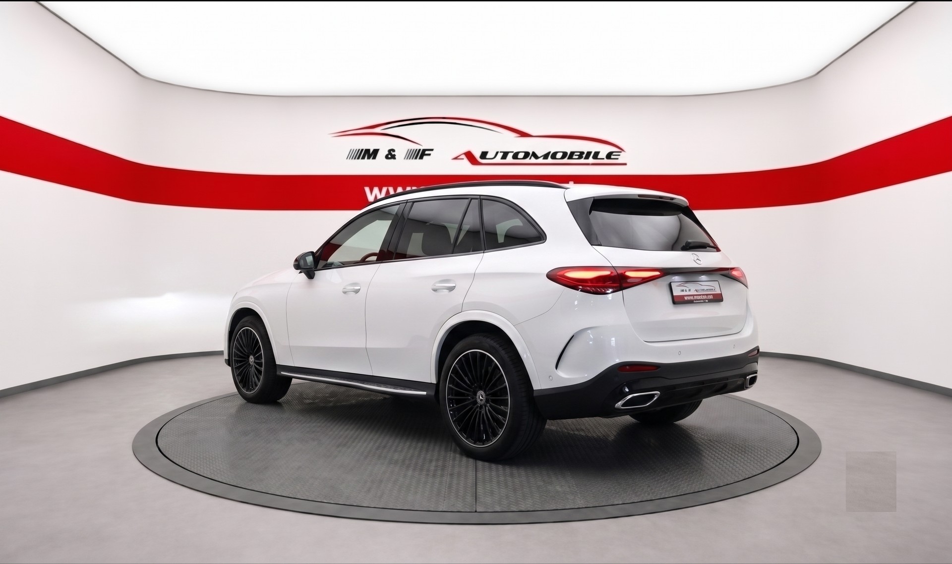 MERCEDES-BENZ GLC 220 d AMG Line 4matic CH FAHRZEUG-showroom-element-3