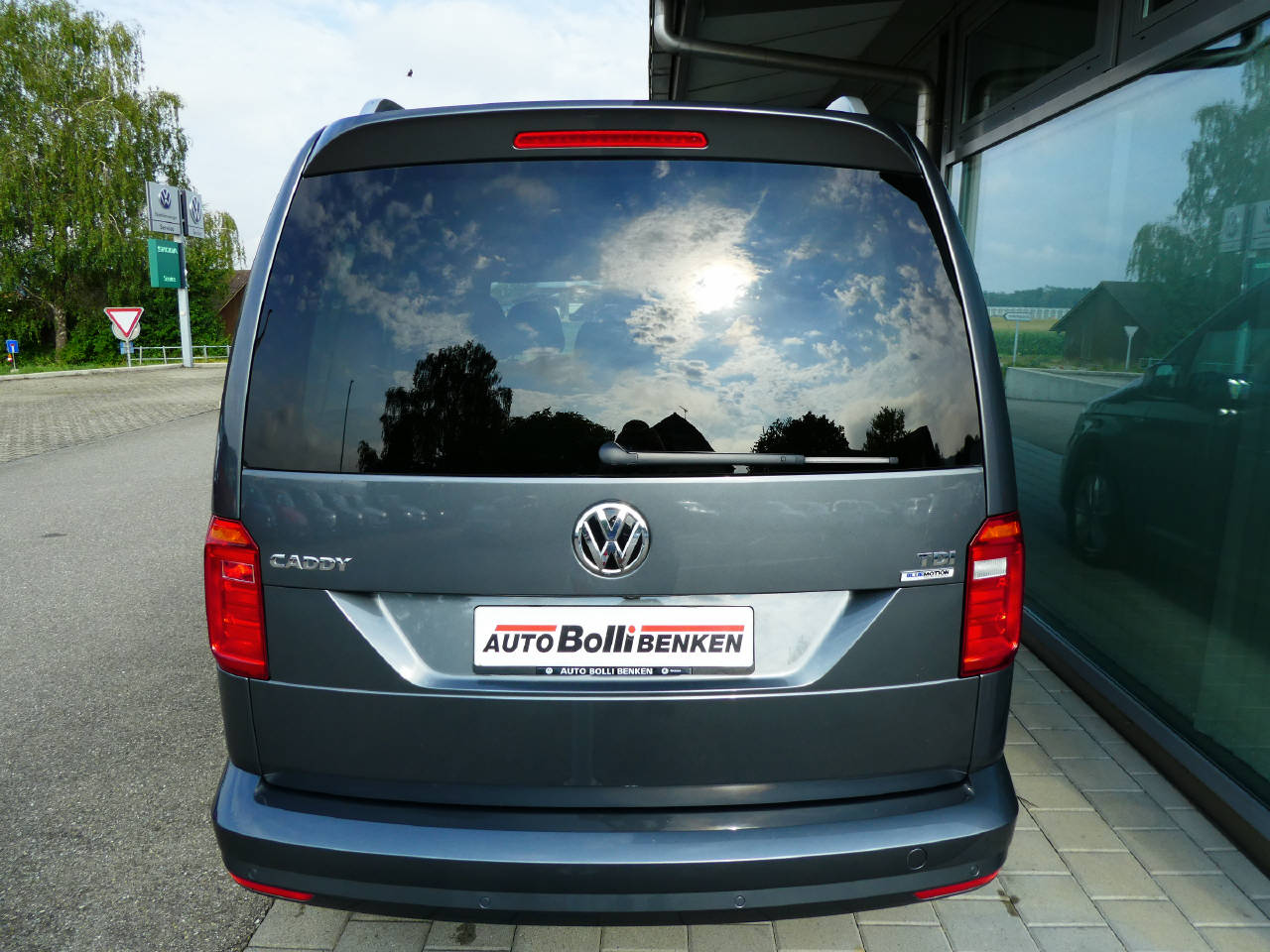 VW Caddy Kombi 2.0 TDI 102 BlueMT Family DSG-image-7