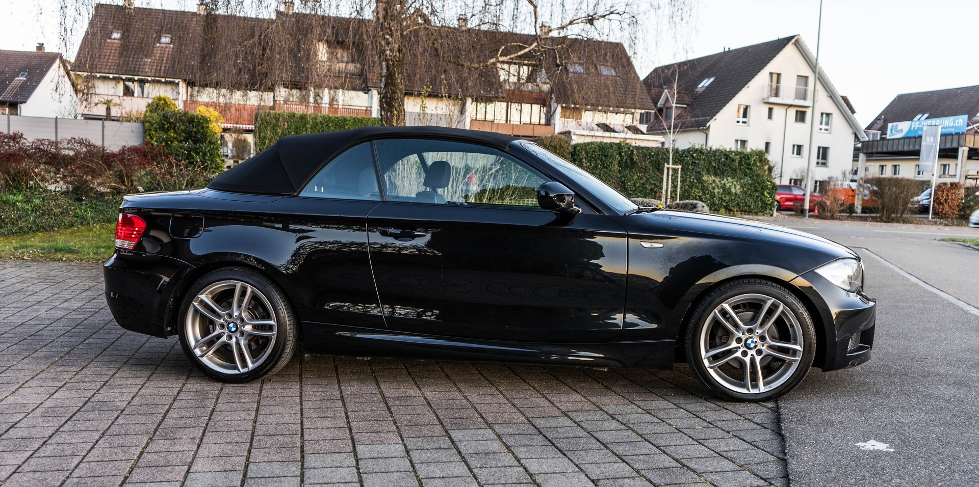 BMW 120d Cabrio M-PACK 6 Gang 177PS-image-5