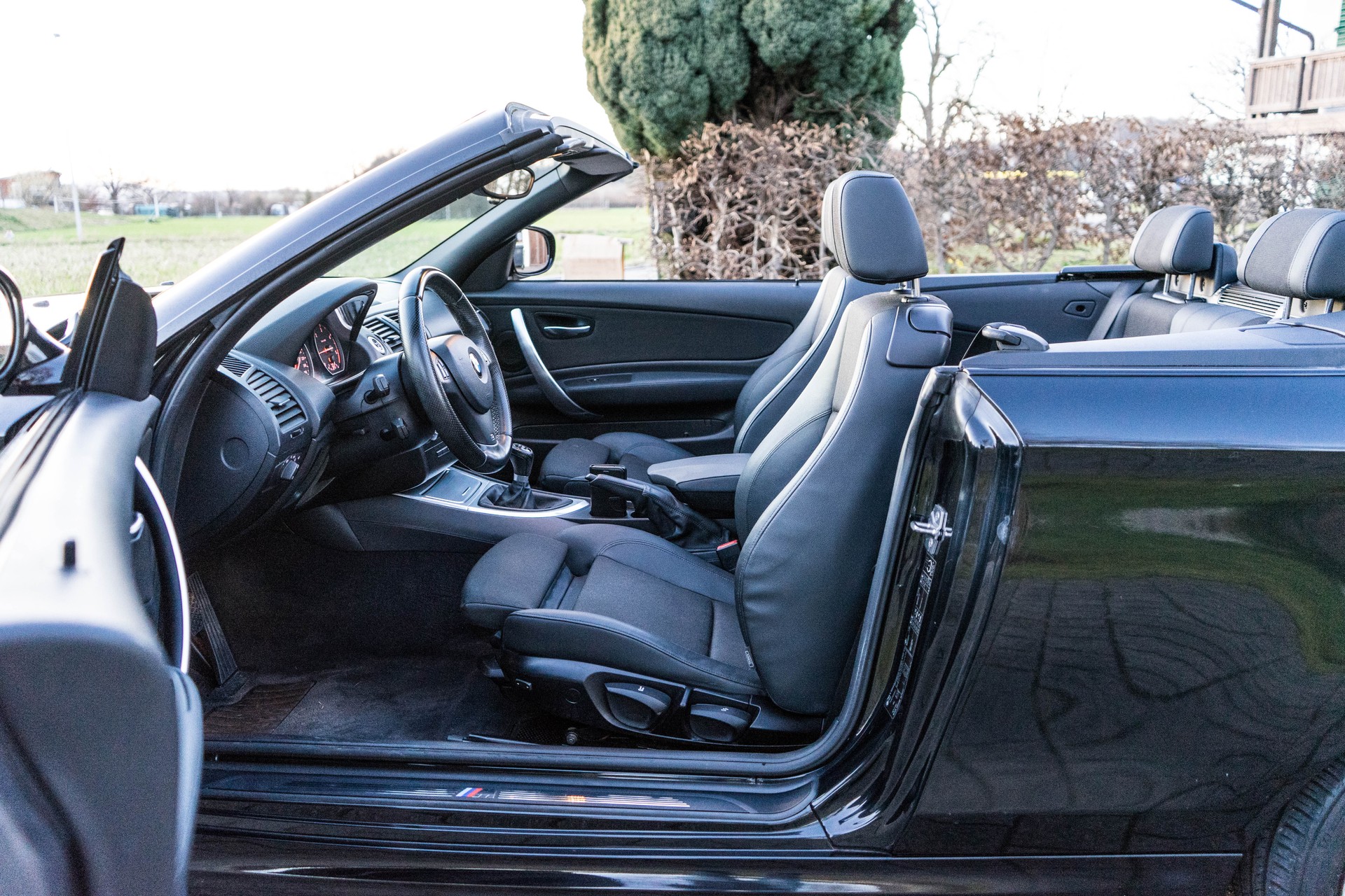 BMW 120d Cabrio M-PACK 6 Gang 177PS-image-13