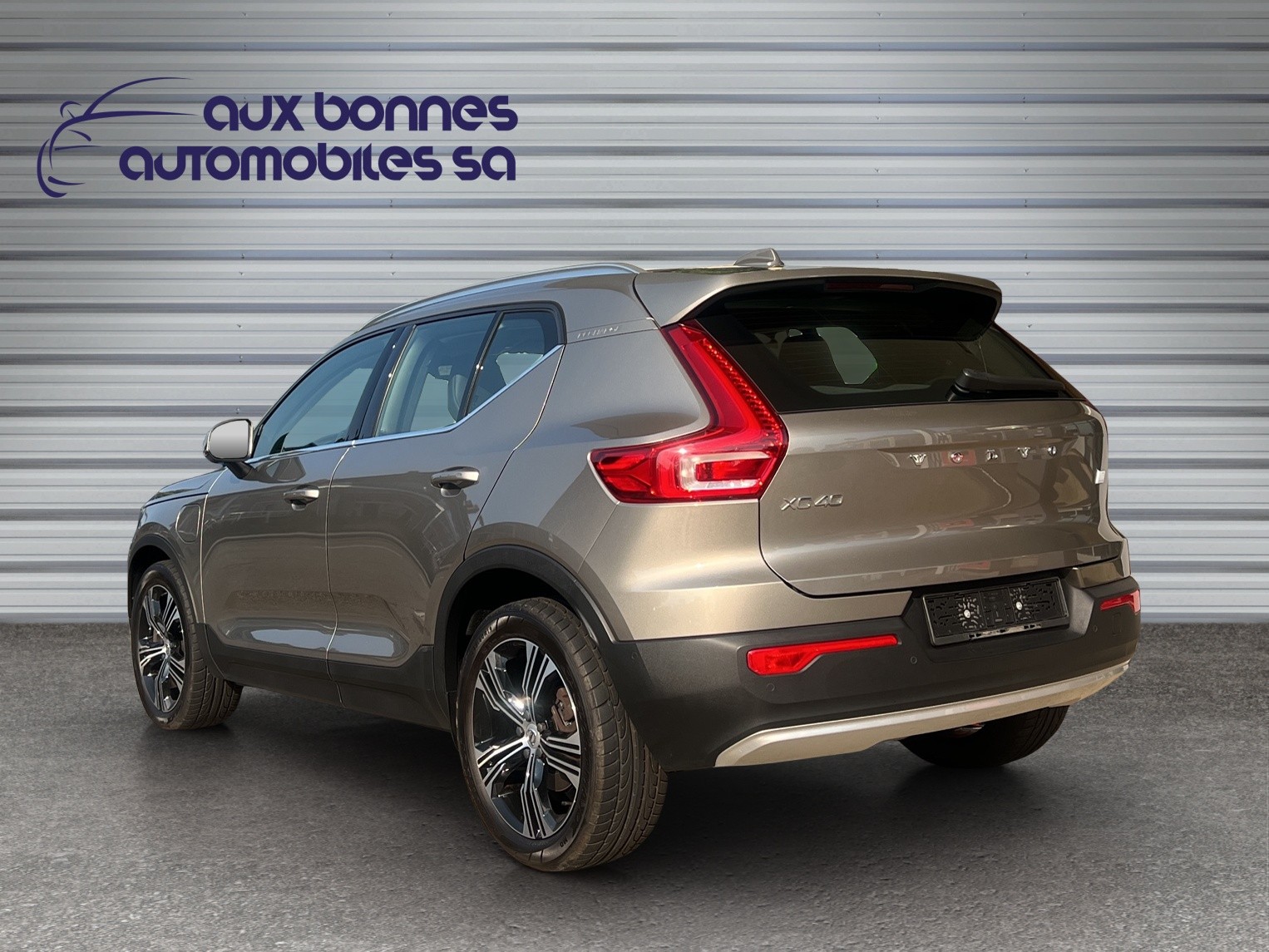 VOLVO XC40 T5 TwE Inscription DCT-showroom-element-1