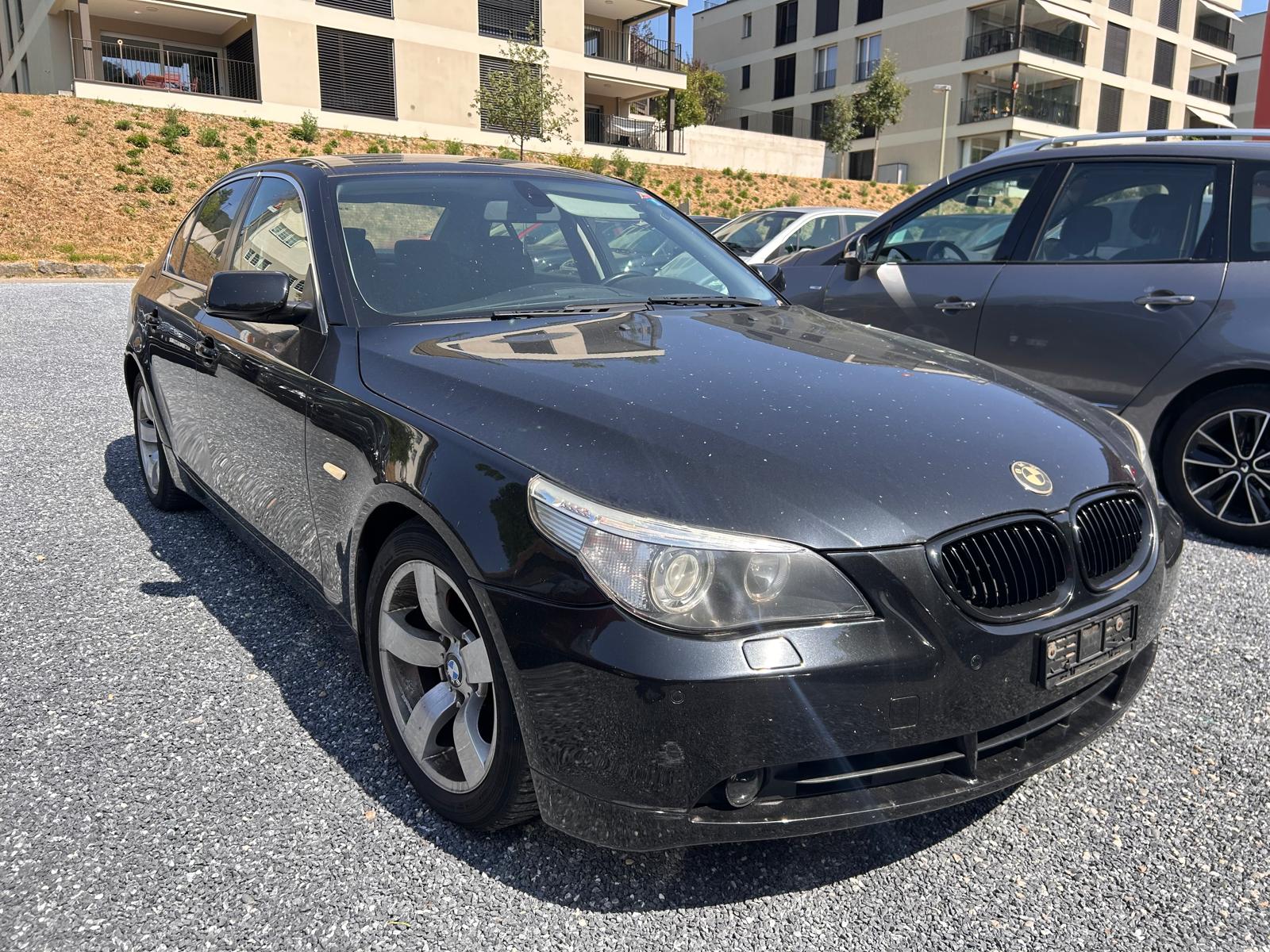 BMW 520i Advantage-image-4