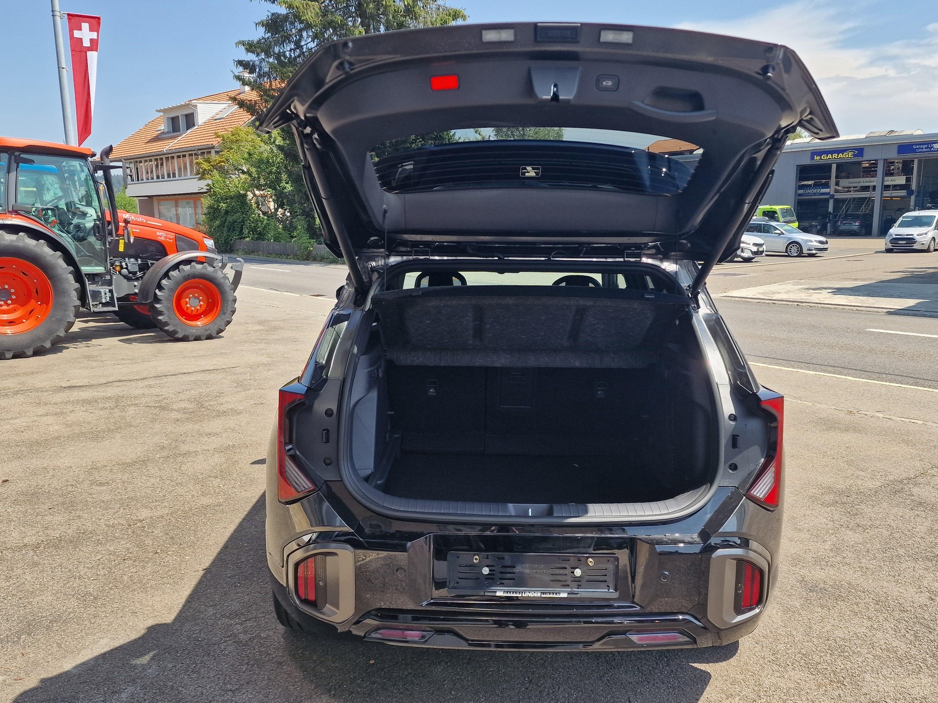 KIA Seltos 1.6 T-GDi X-Line-showroom-element-3