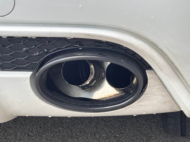 AUDI 4.2 V8 FSI quattro S-Tronic-image-11