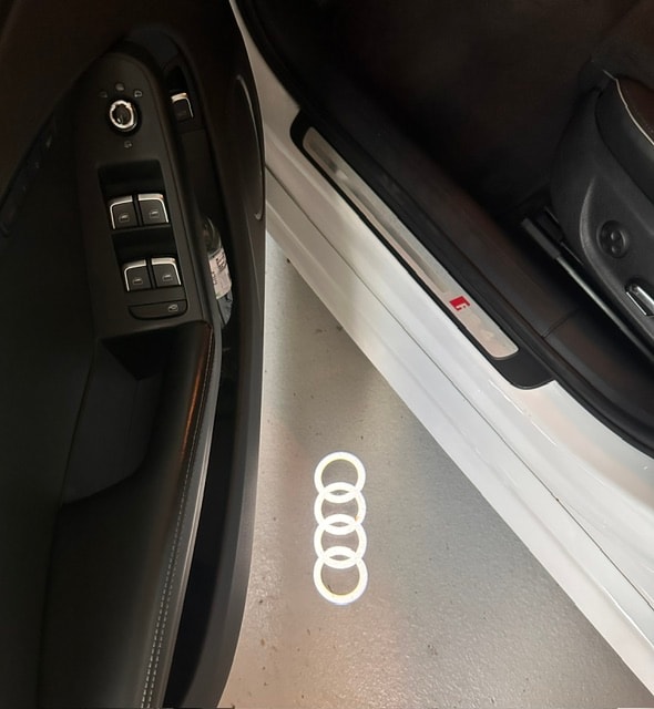 AUDI 4.2 V8 FSI quattro S-Tronic-image-7