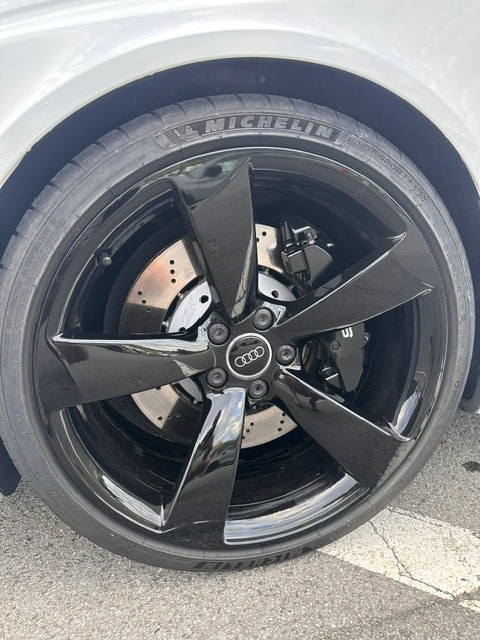 AUDI 4.2 V8 FSI quattro S-Tronic-image-13