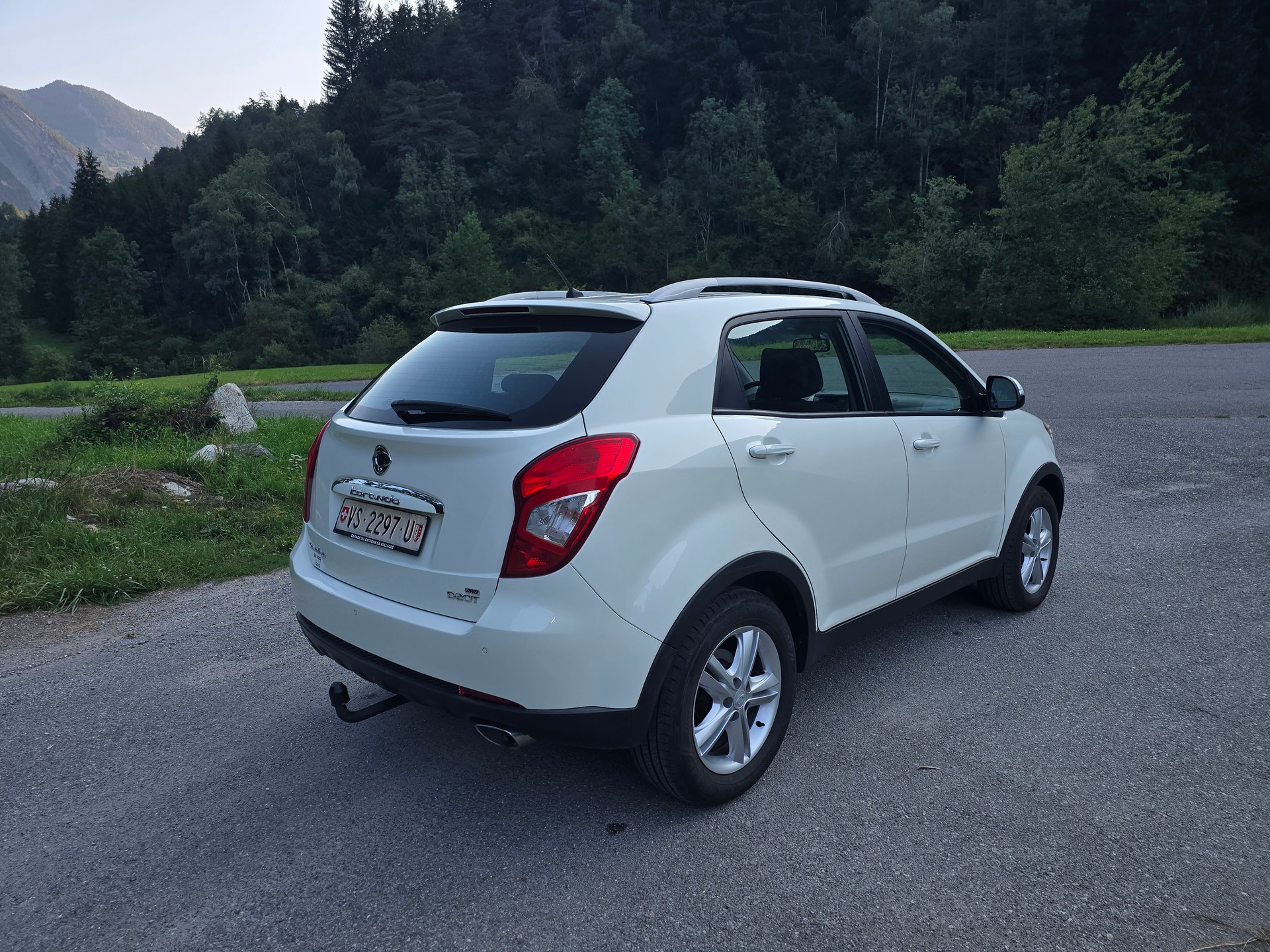 KGM-SsangYong Korando 2.0 e-XDI Quartz 4WD-showroom-element-2