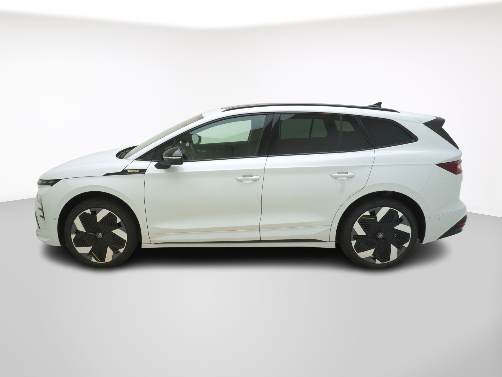 SKODA Enyaq iV RS-Lounge MAXX-showroom-element-1
