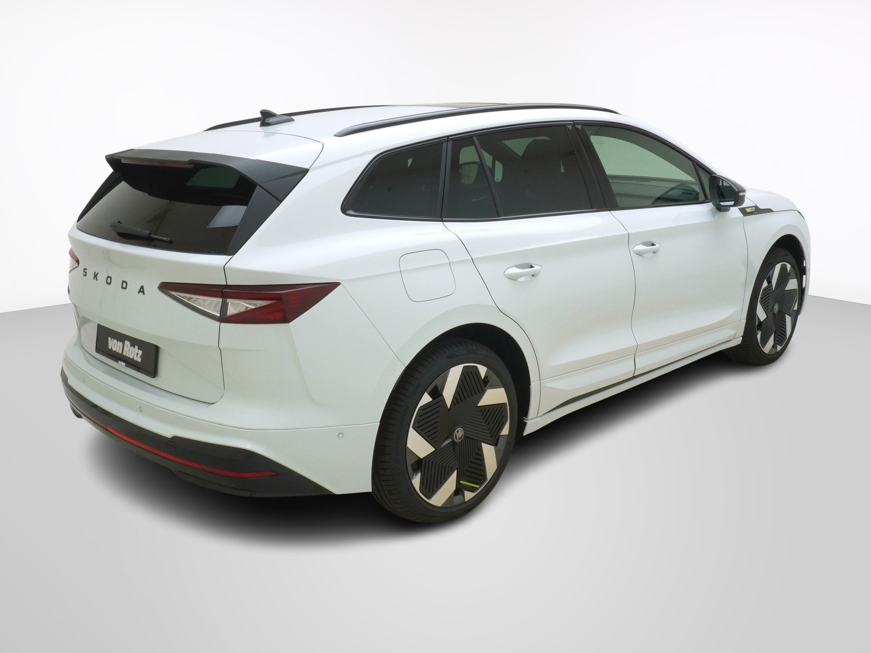 SKODA Enyaq iV RS-Lounge MAXX-image-4