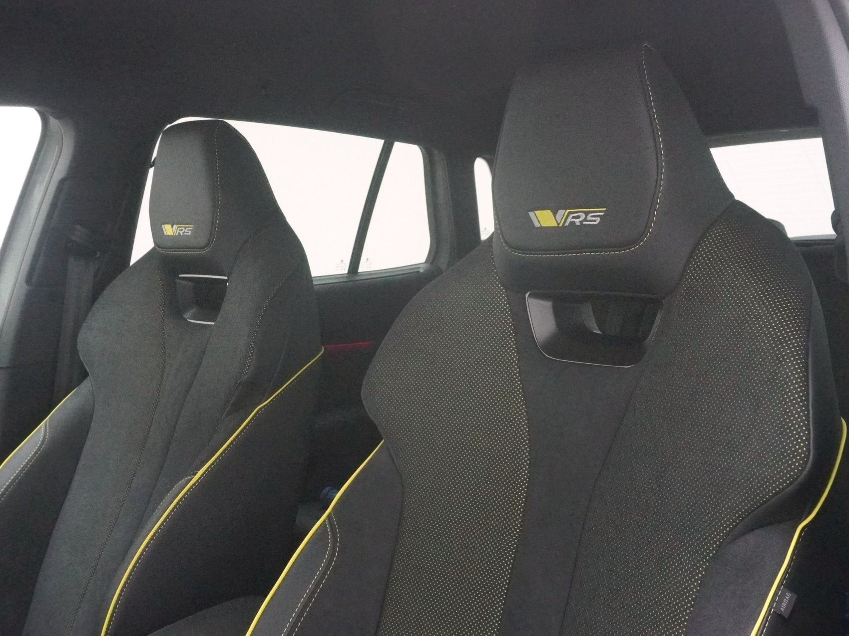 SKODA Enyaq iV RS-Lounge MAXX-image-12