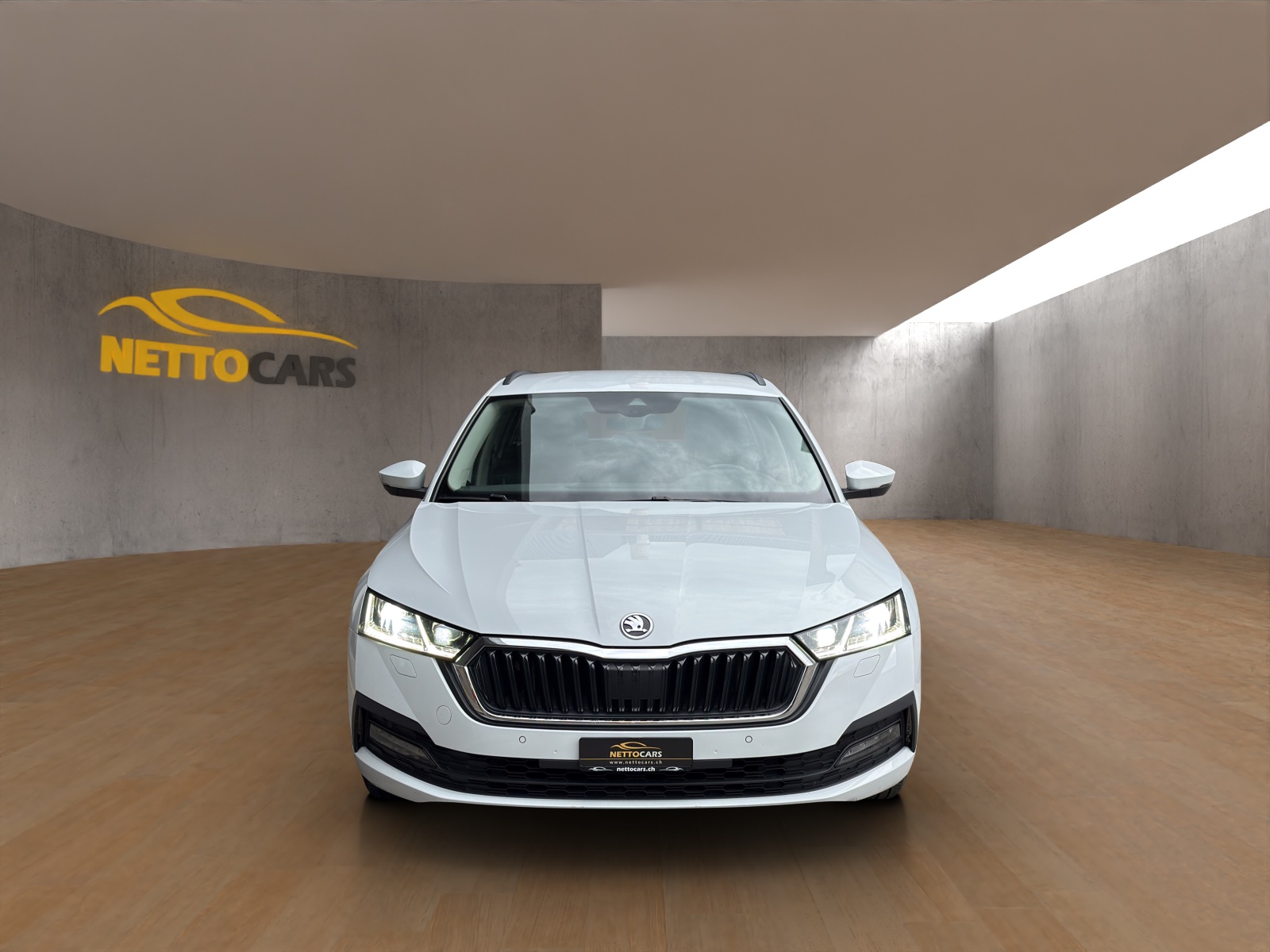 SKODA Octavia Combi 2.0 TDI DSG Ambition-showroom-element-3