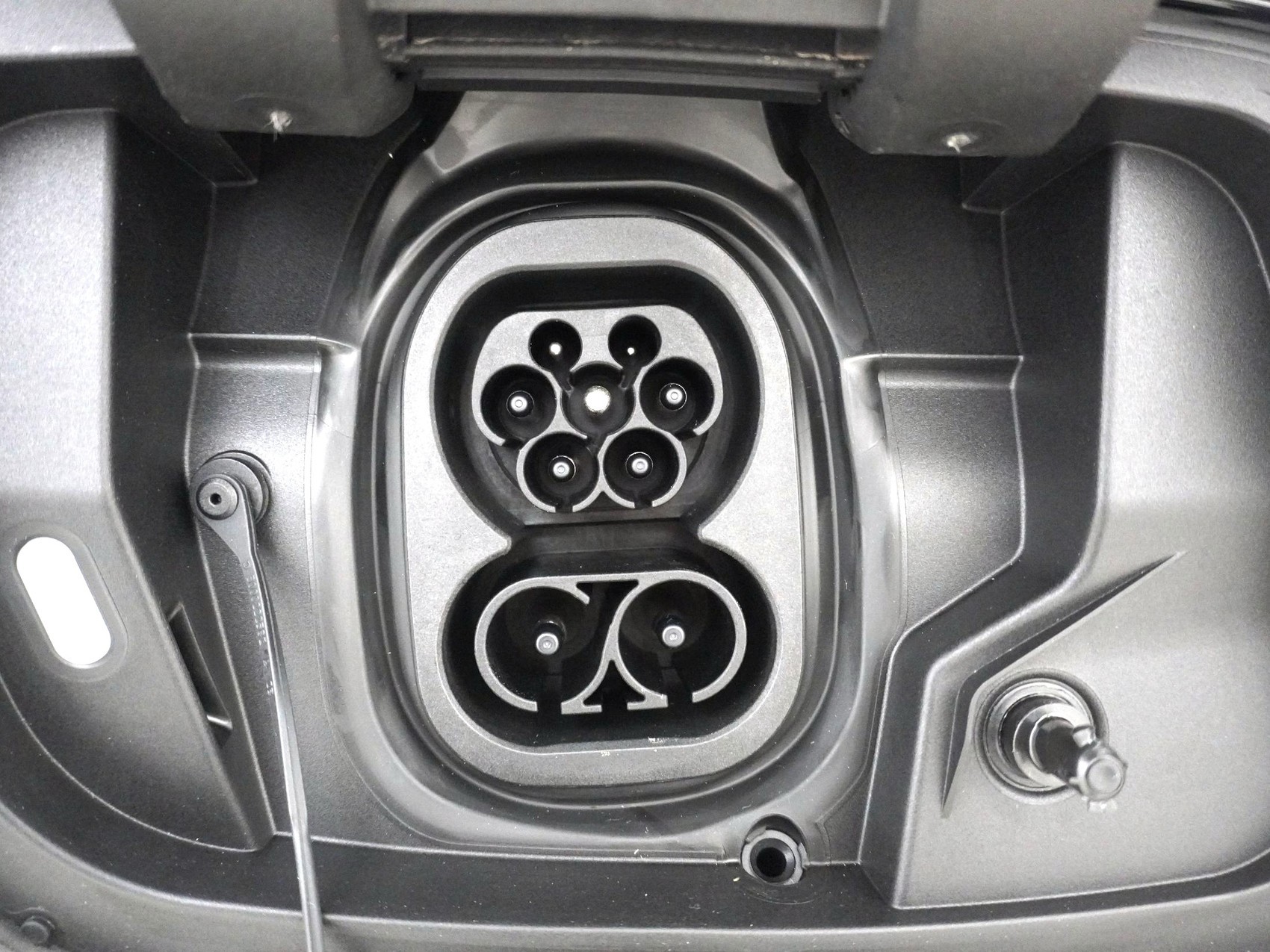 VW ID.7 Tourer 86 kWh GTX 4MOTION-image-23