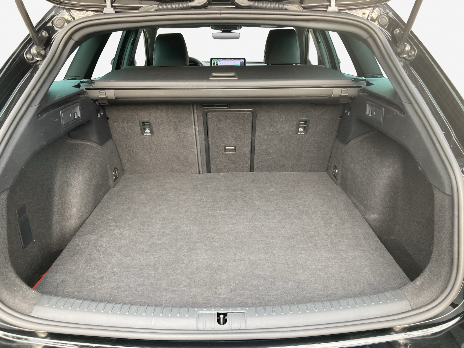 SEAT Leon ST 1.5 eHybrid pHEV DSG FR-image-12