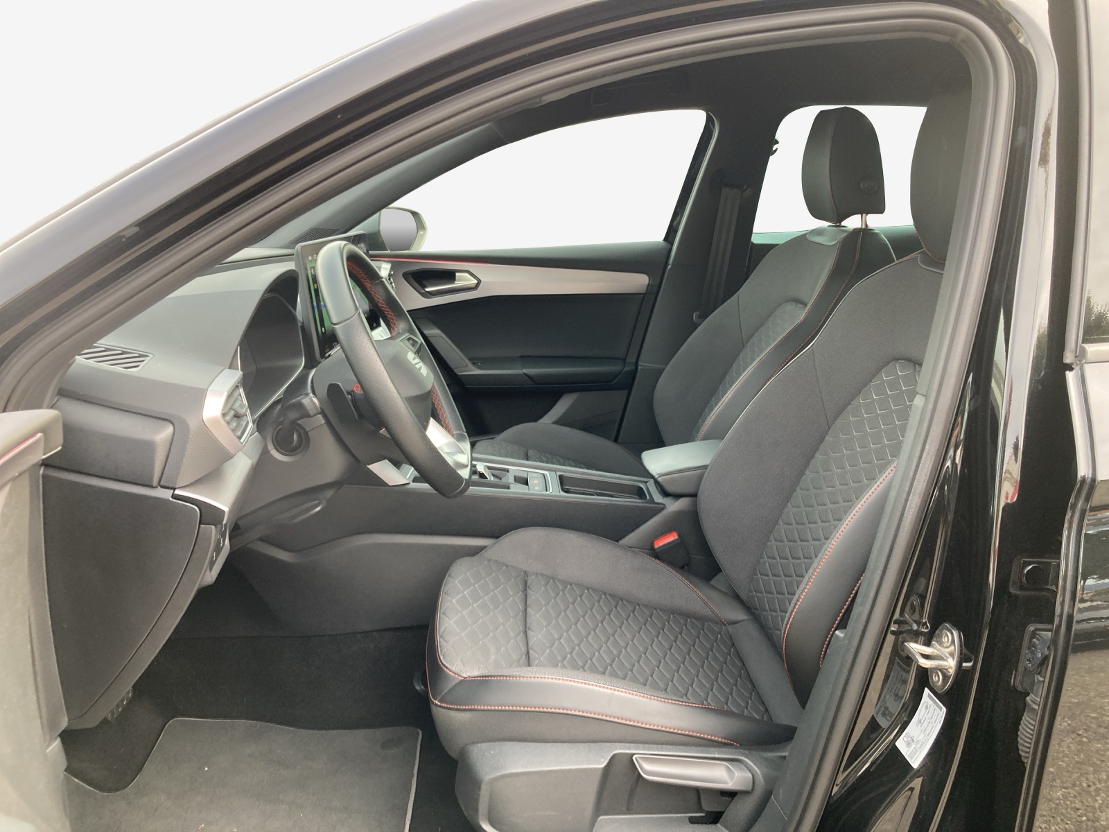 SEAT Leon ST 1.5 eHybrid pHEV DSG FR-image-7