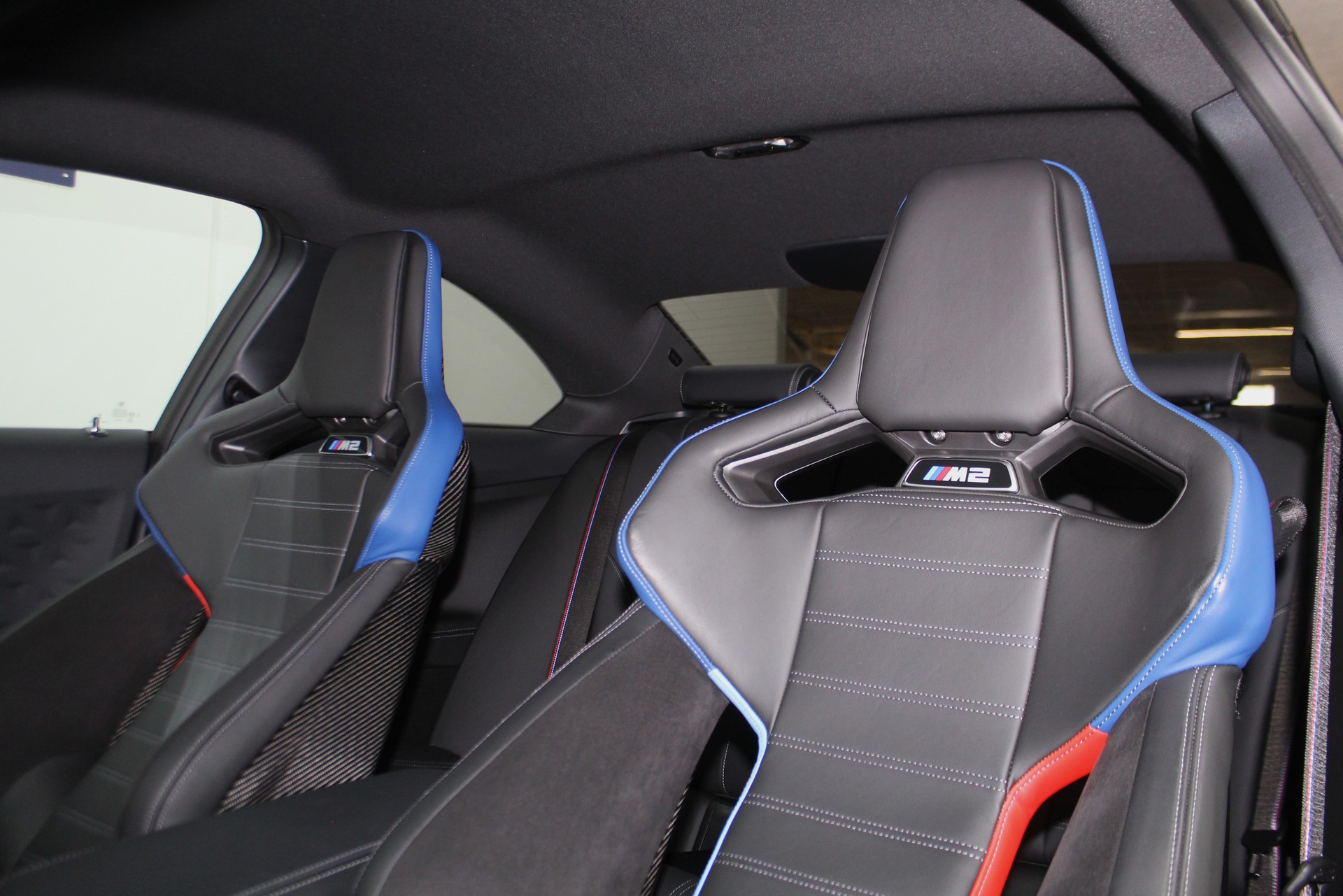 BMW M2 G87 Steptronic M Race Track Paket / M Carbon Schalensitze-image-8