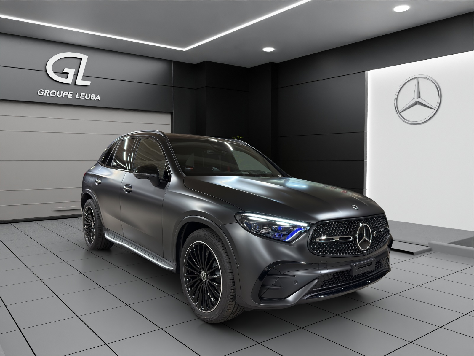 MERCEDES-BENZ GLC 300 4Matic 9G-Tronic-showroom-element-1