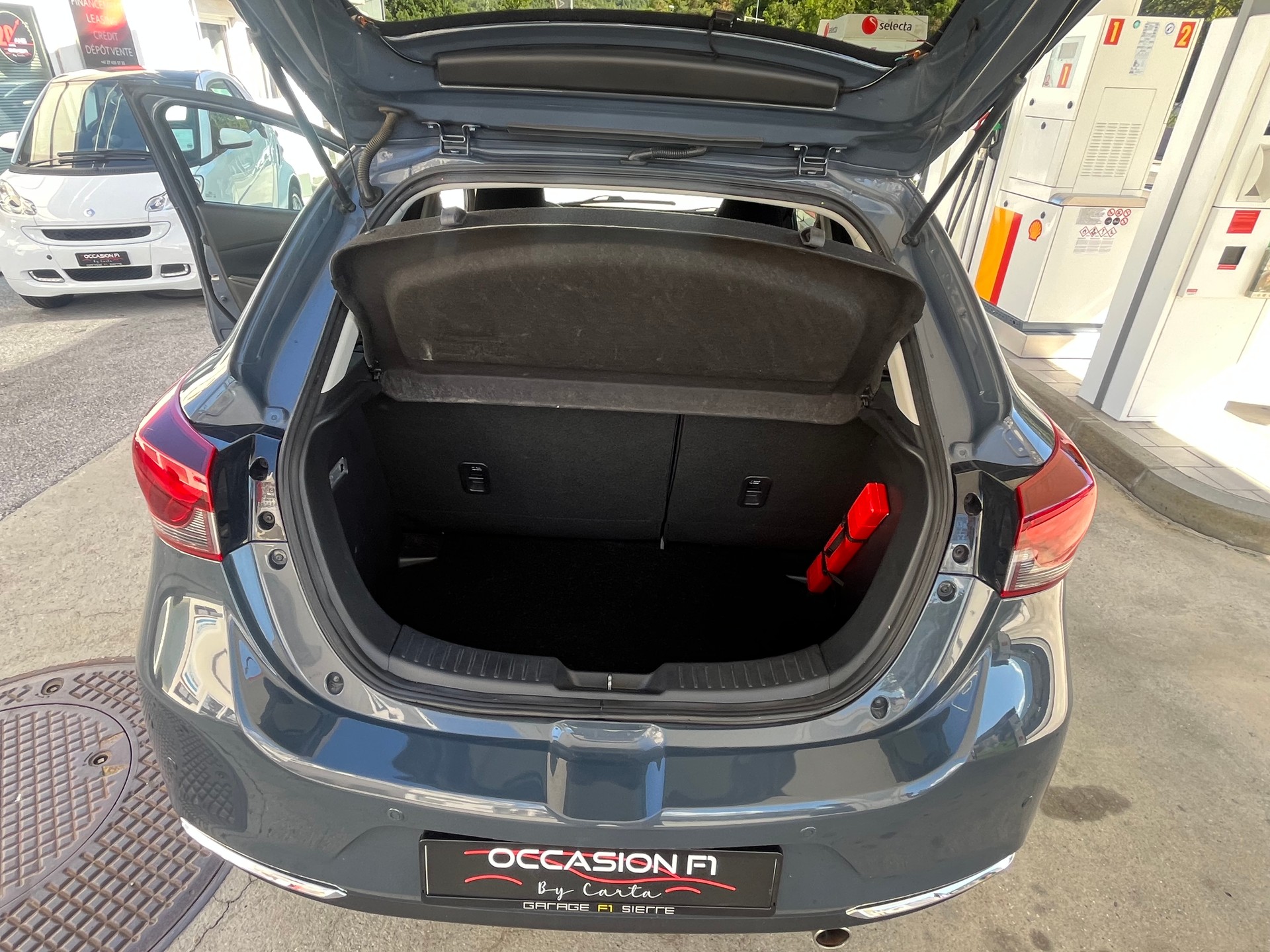 MAZDA 2 SKYACTIV-G 90 Mild Hybrid Revolution-image-13